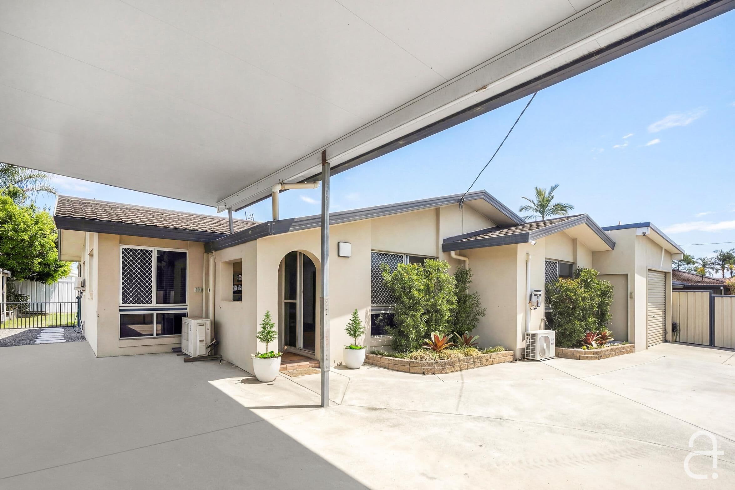 219 Nicklin Way, Warana, Warana — photo 1 of 5