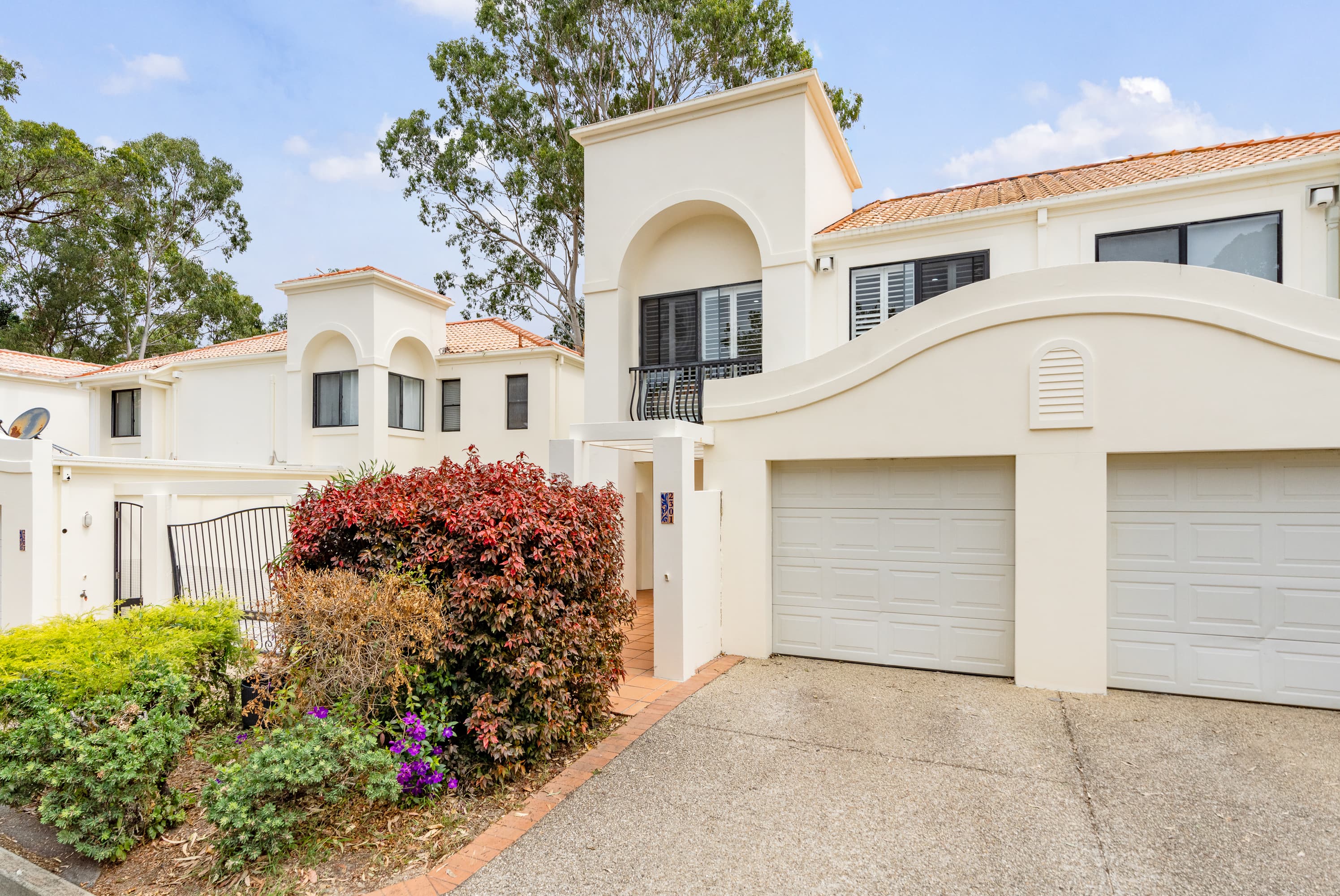 2301/22-34 Glenside Drive, Robina - Image 1