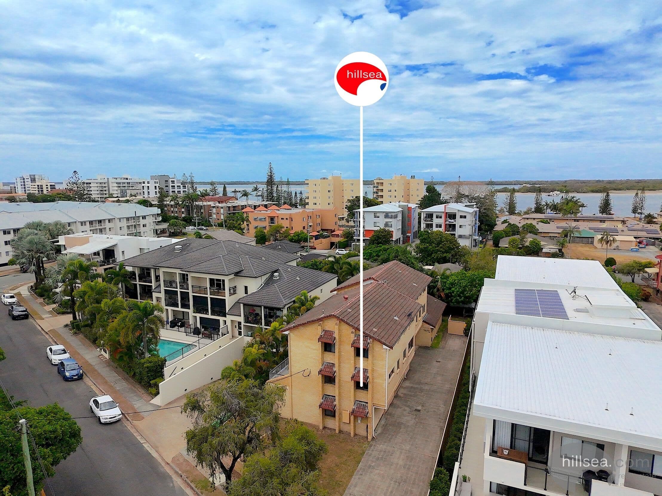 2/8 Oleander Avenue, Biggera Waters, Biggera Waters — photo 1 of 5