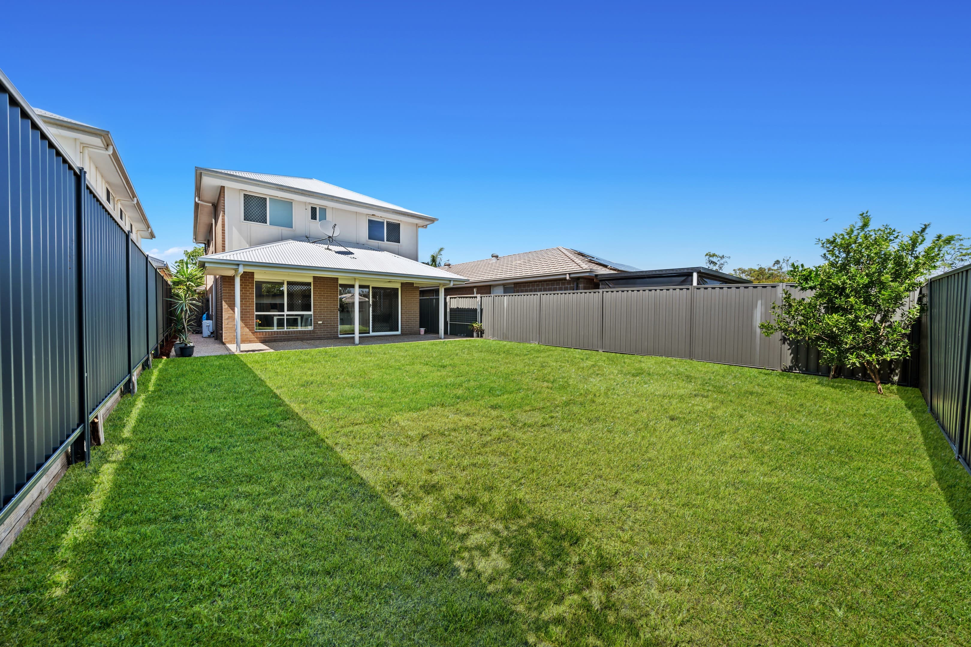 7 Capella Street, Coomera, Coomera — photo 1 of 5
