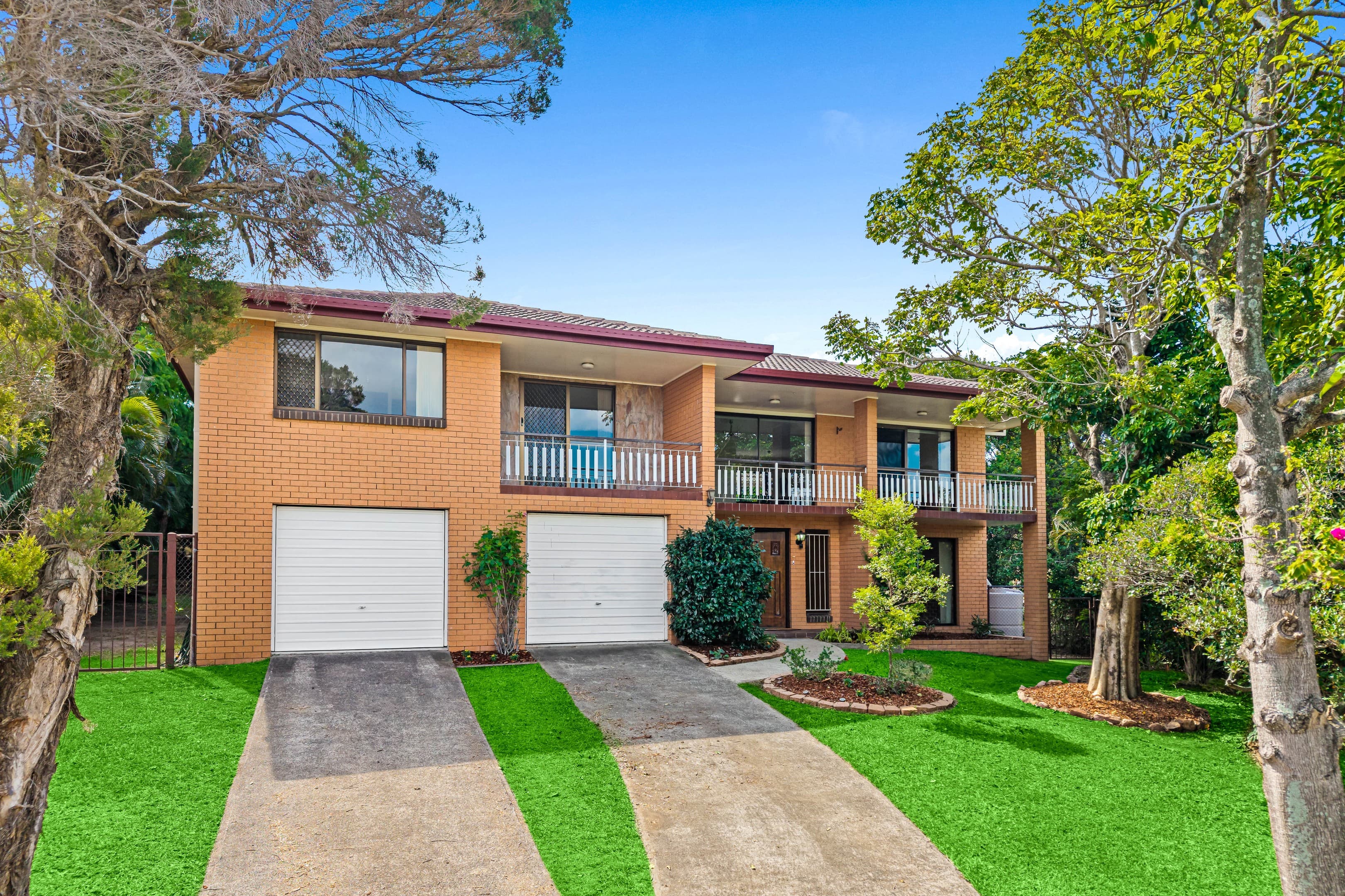 46 Swanfield Street, Macgregor, Macgregor — photo 1 of 5