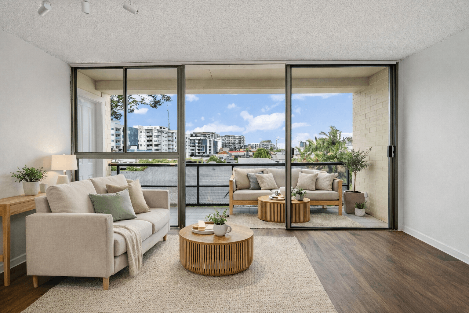 4/370 Montague Road, West End - Image 1