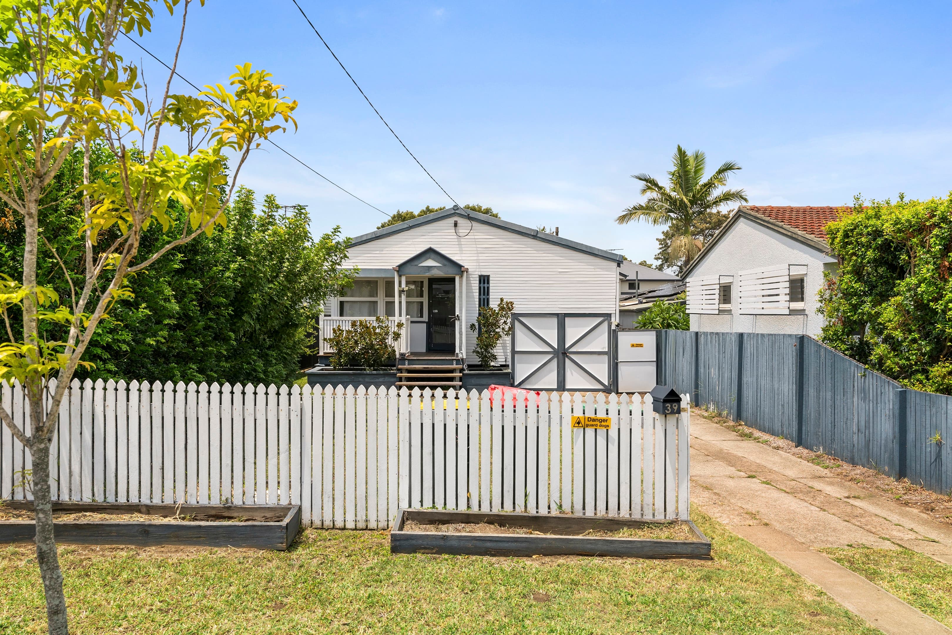 39 Halcomb Street, Zillmere, Zillmere — photo 1 of 5