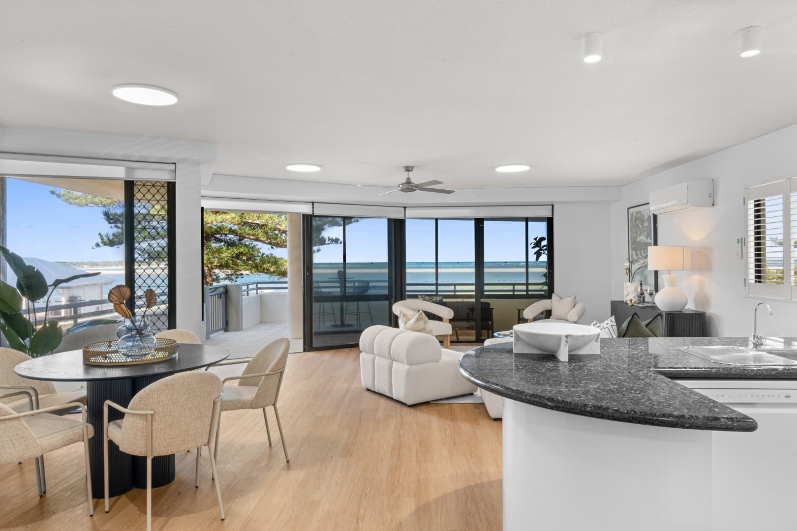 1/82 Esplanade, Golden Beach