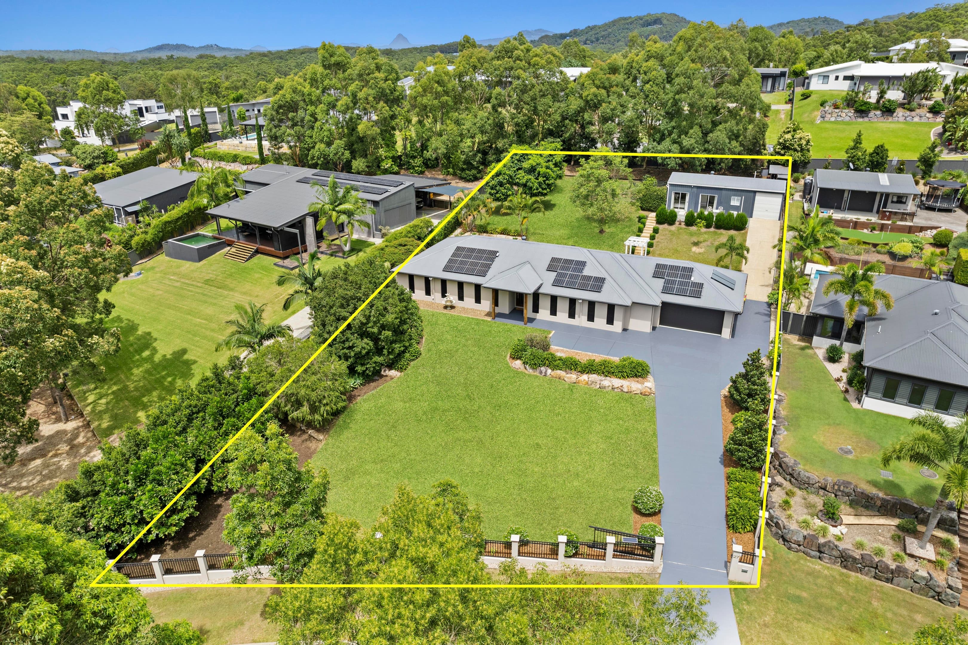 27 Kookaburra Drive, Palmview, Palmview — photo 1 of 5
