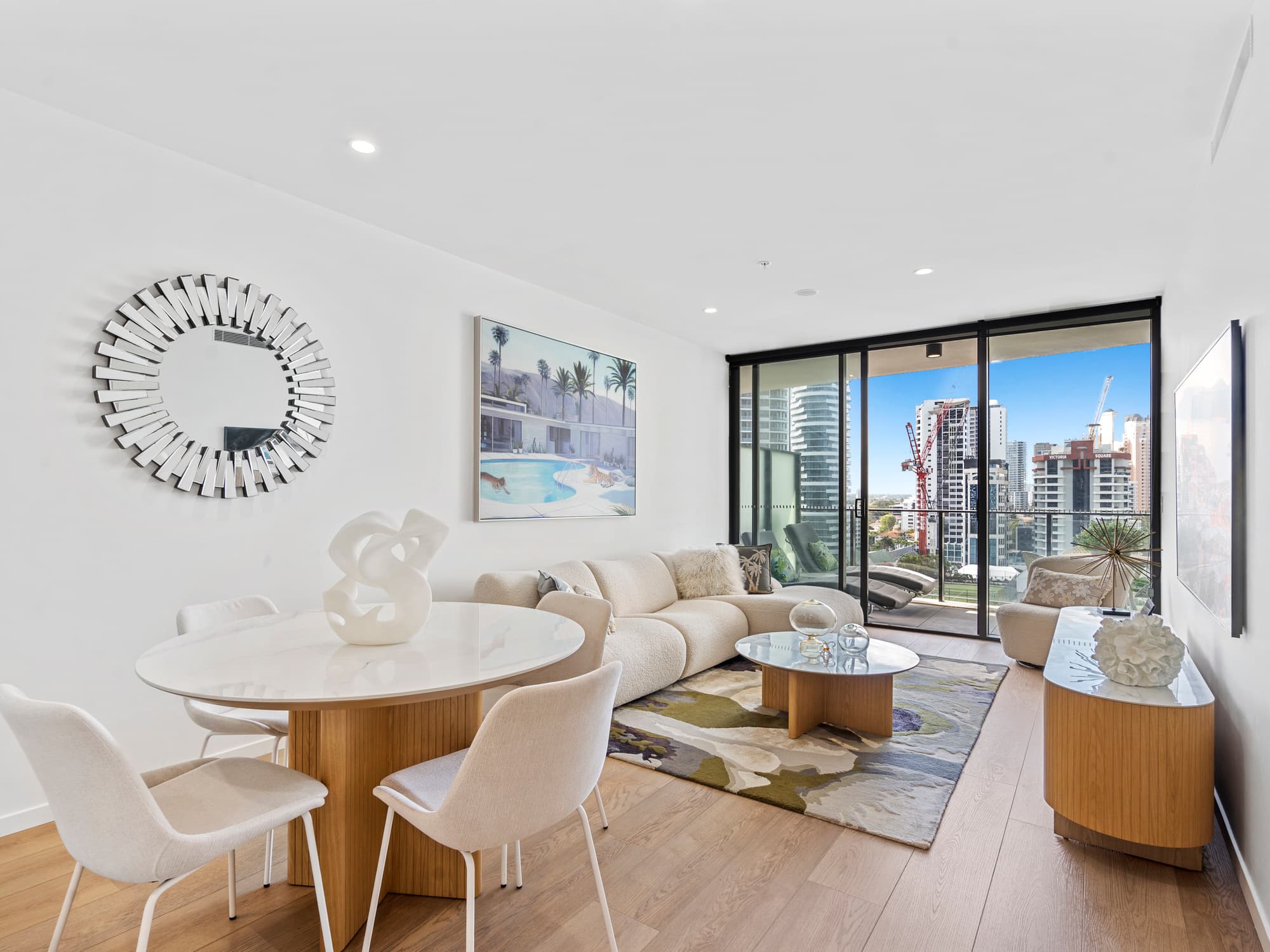 29/14 Elizabeth Avenue, Broadbeach - Image 1