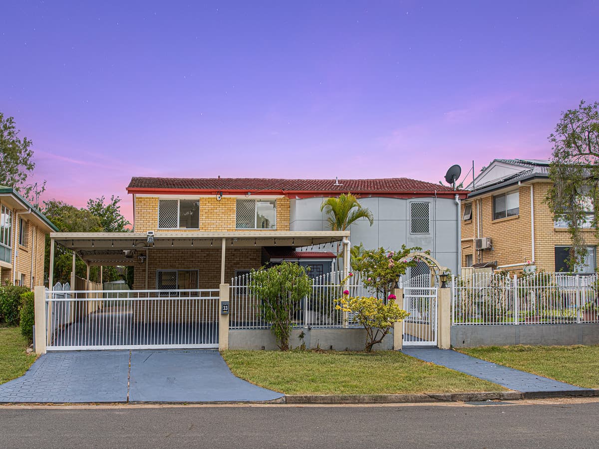 33 Cobbadah Street, Jindalee - Image 1