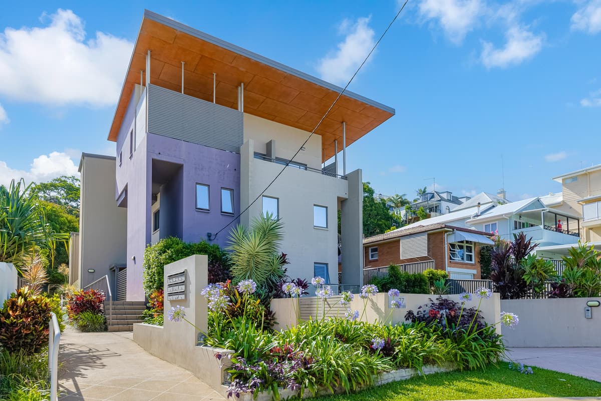 8/77 McLean Street, Coolangatta - Image 1