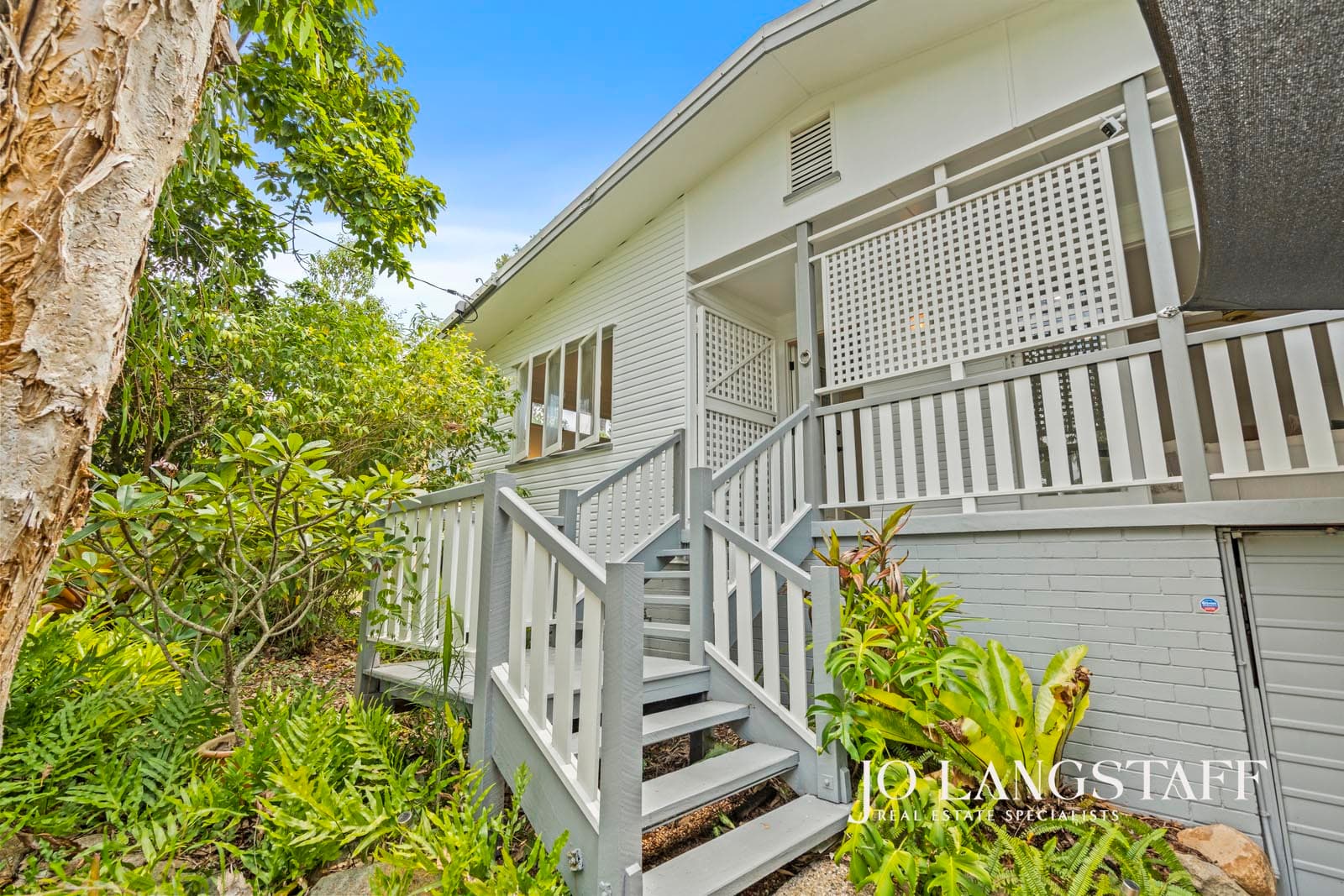 30 Lentara Street, Kenmore, Kenmore — photo 1 of 5