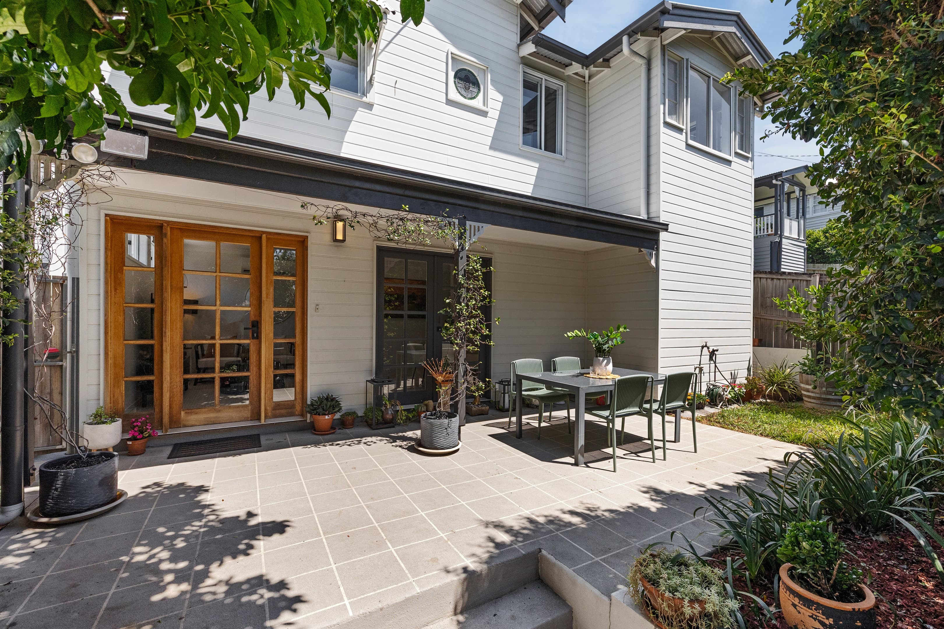 293 Wynnum Road, Norman Park - Image 1