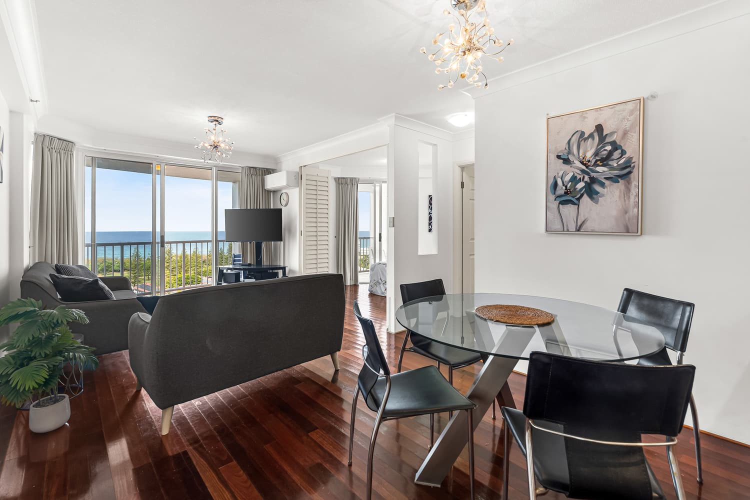 2133/2633 Gold Coast Highway, Broadbeach - Image 1