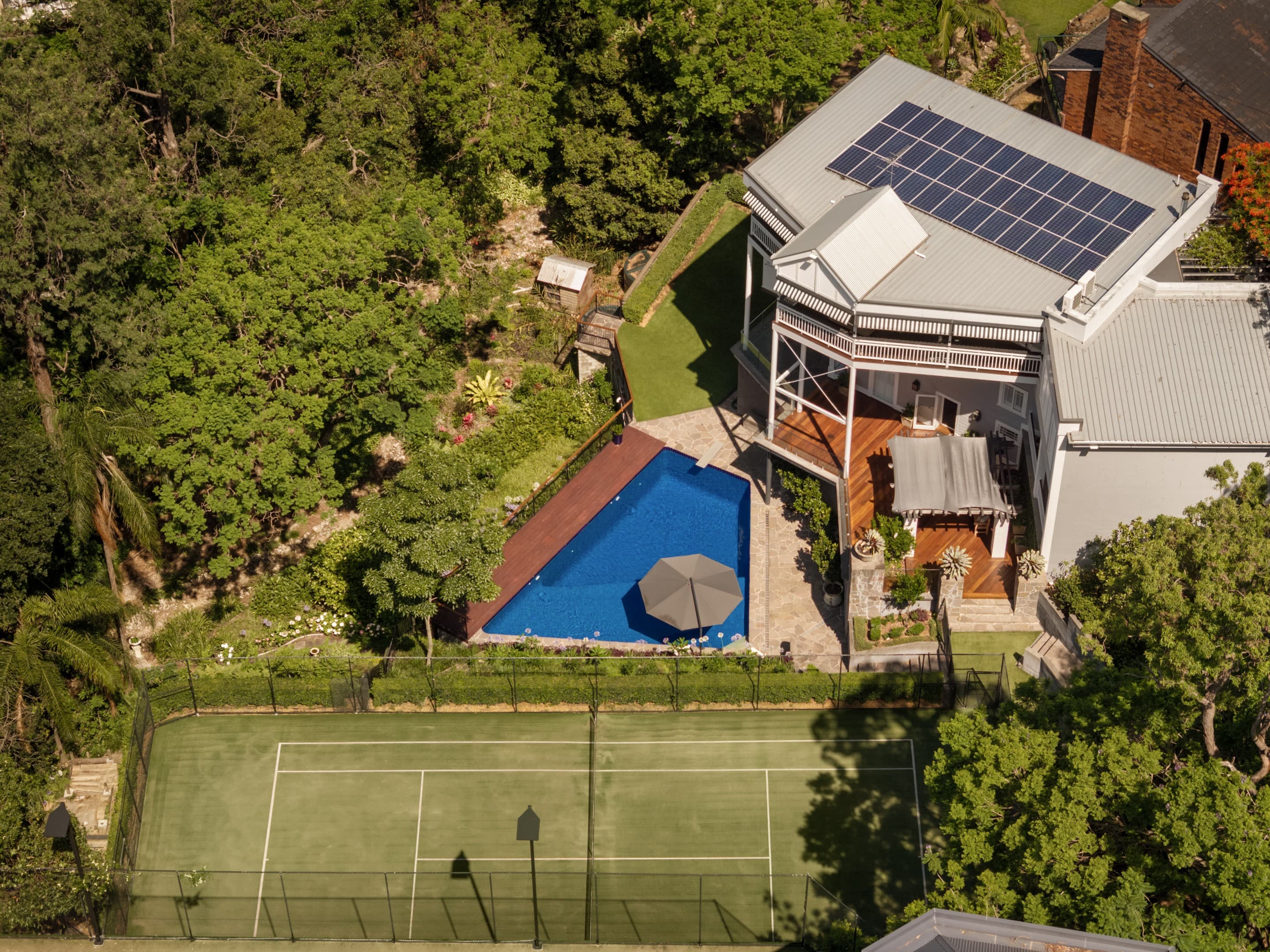 48 Markwell Street, Hamilton — photo 1 of 5