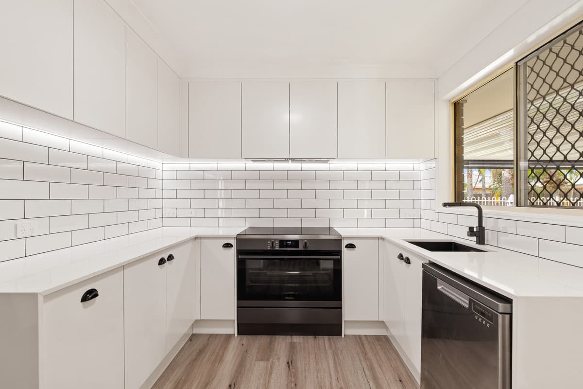 63 Hanlon Street, Tanah Merah, Tanah Merah — photo 1 of 5