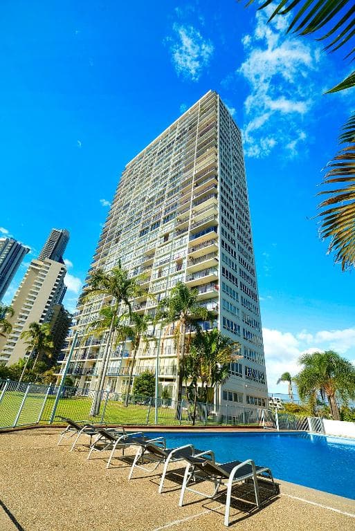 ID:21170018/2 Riverview Parade, Surfers Paradise — photo 1 of 5