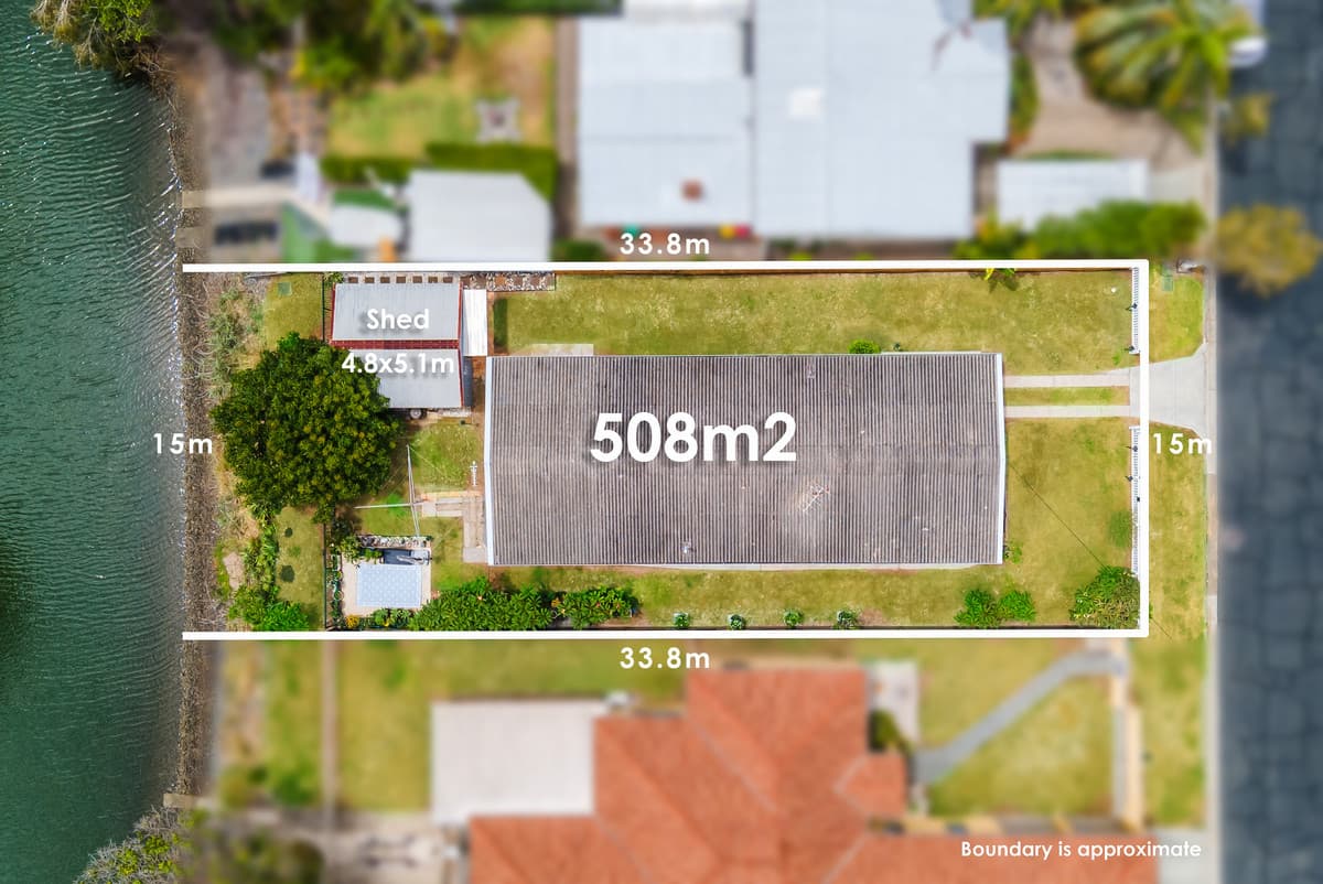 43 Korong Street, Southport, Southport — photo 1 of 5