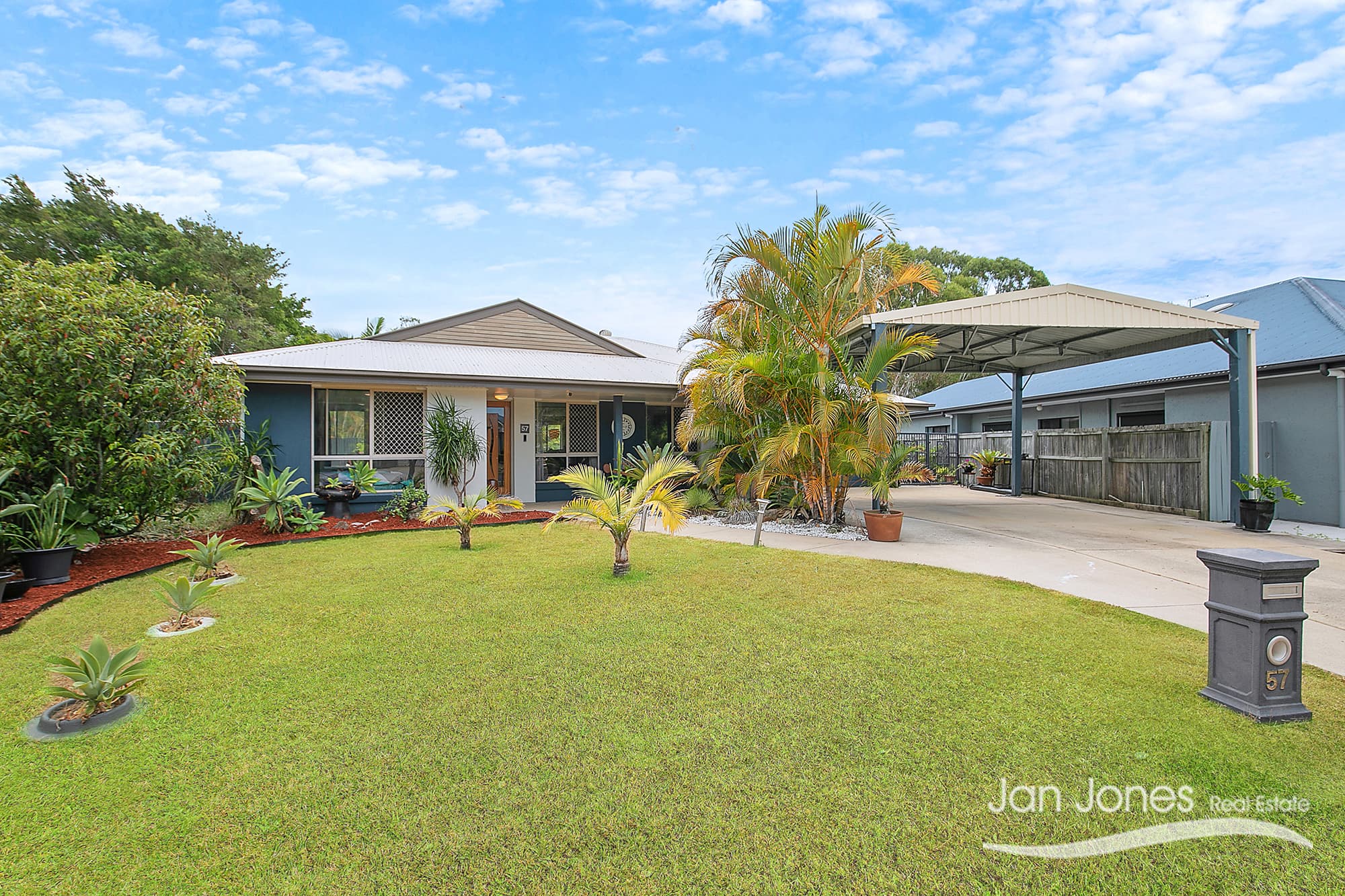 57 Tranquility Dr, Rothwell