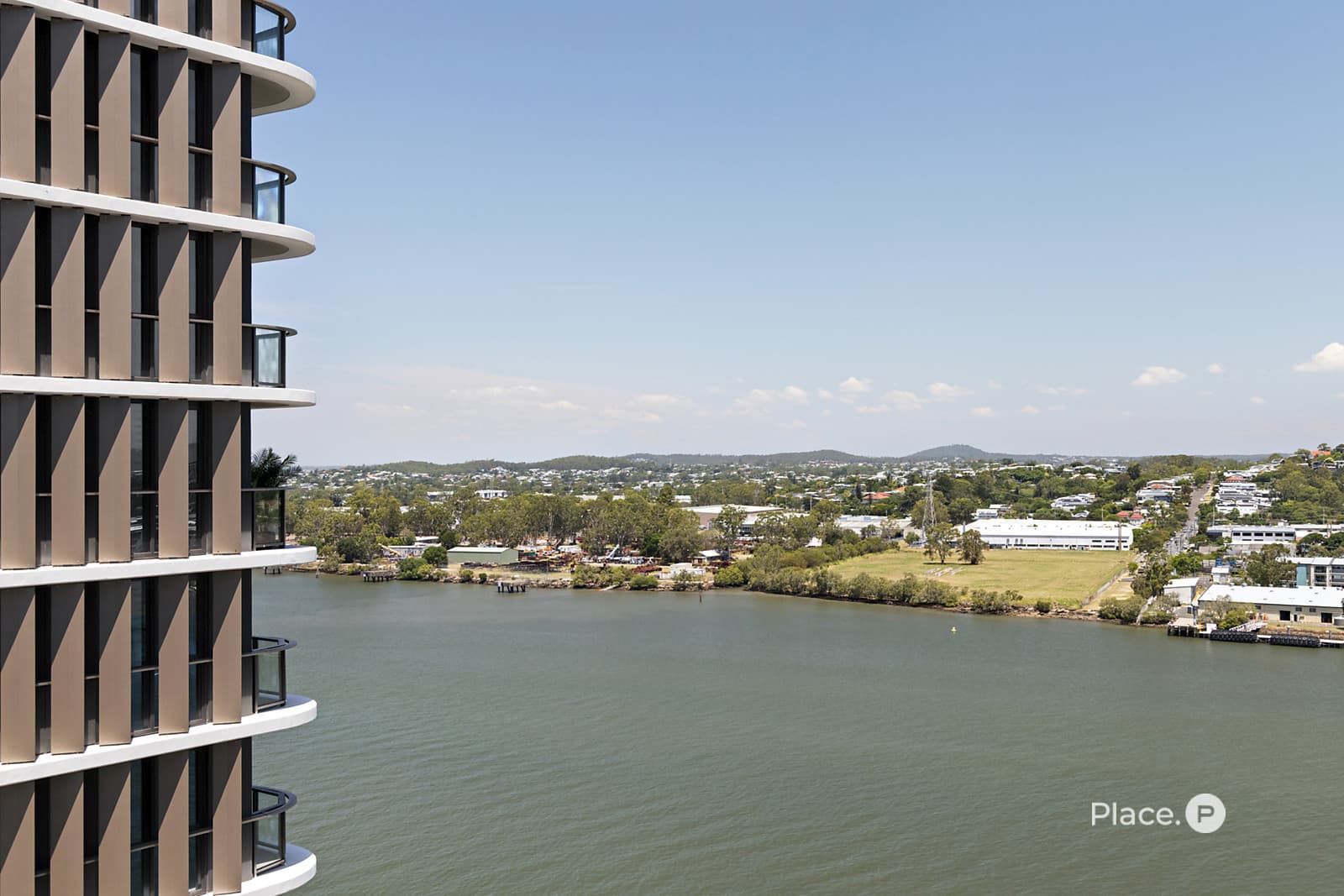 21305/7 Wharf Street, Hamilton, Hamilton — photo 1 of 5