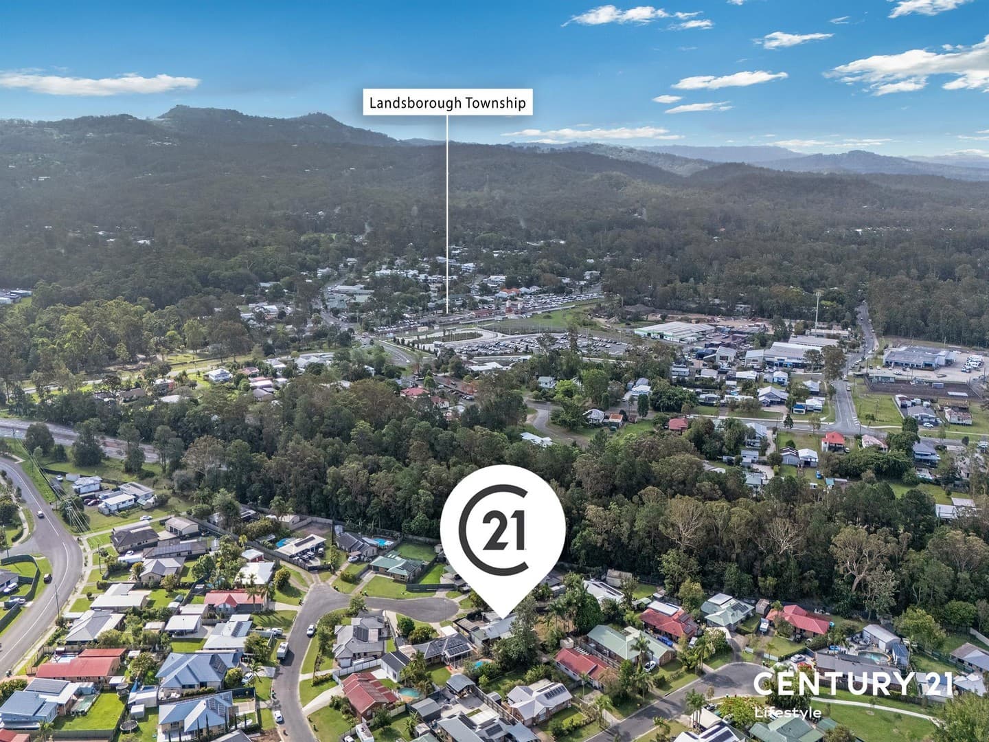 14 Rosewood Court, Landsborough, Landsborough — photo 1 of 5