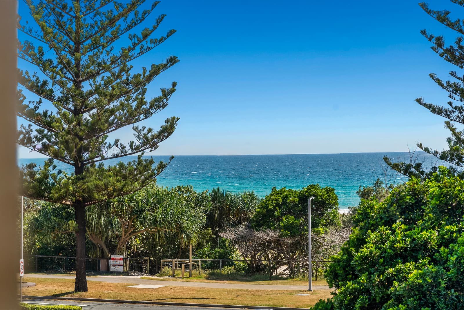 9/125 Golden Four Drive, Bilinga - Image 1