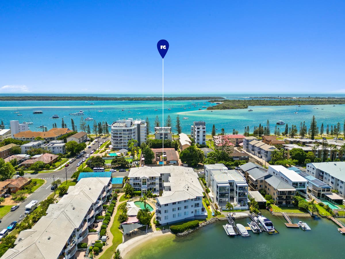 12/26 Back Street, Biggera Waters, Biggera Waters — photo 1 of 5