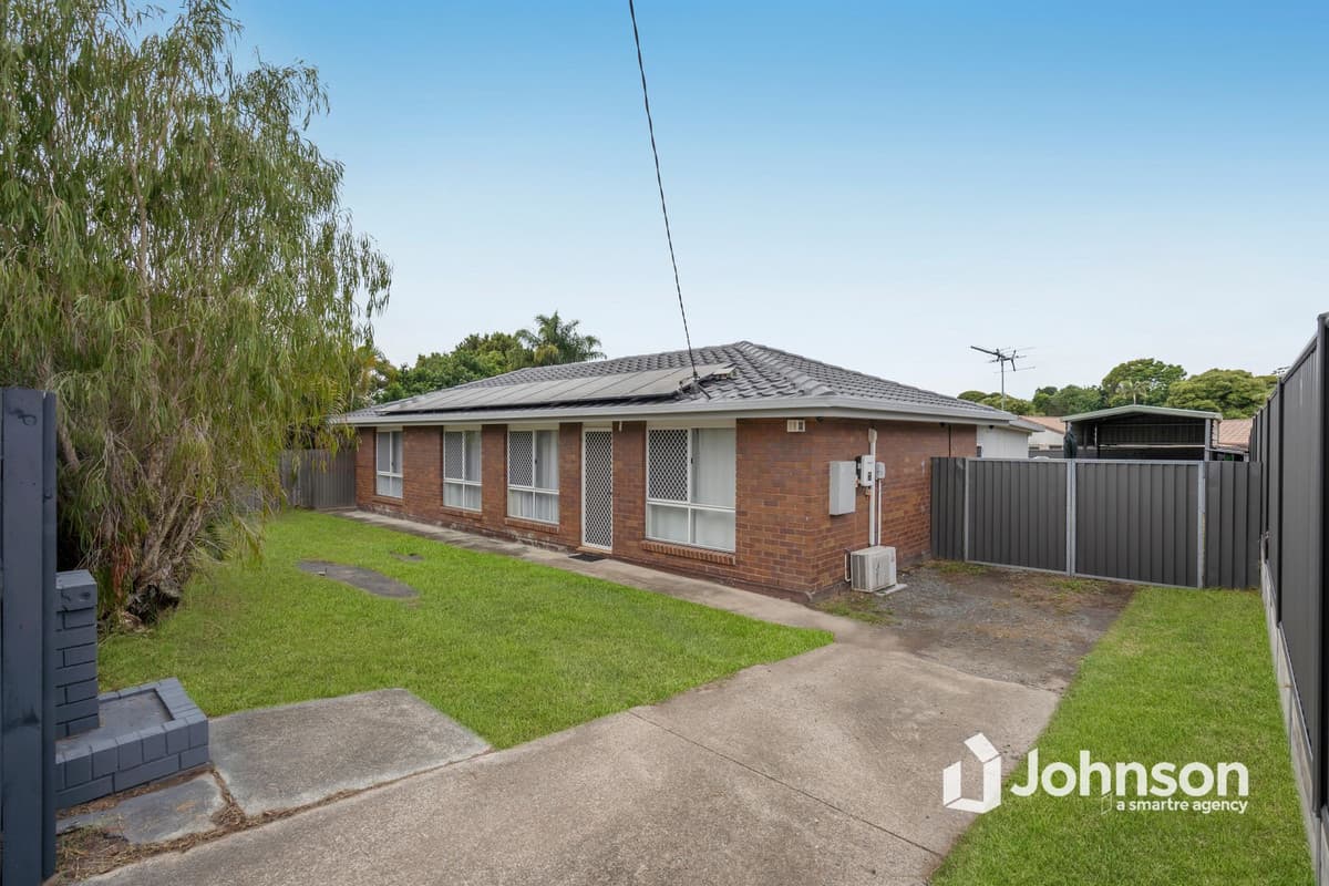 35 Wilton Crescent, Boronia Heights, Boronia Heights — photo 1 of 5