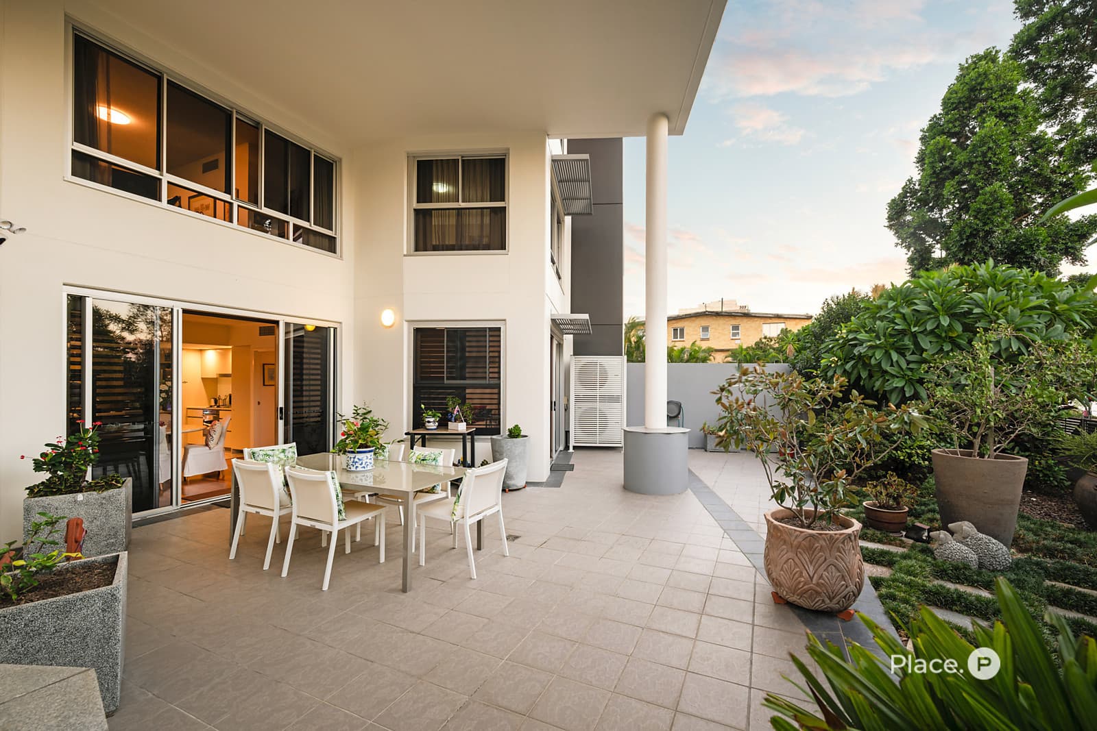 4/8 Dunmore Terrace, Auchenflower, Auchenflower — photo 1 of 5