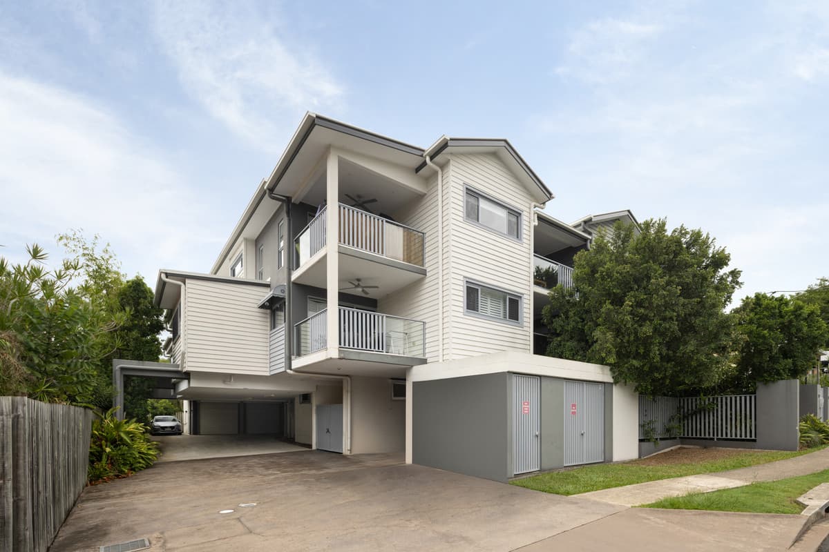 6/27 Newdegate Street, Greenslopes, Greenslopes — photo 1 of 5