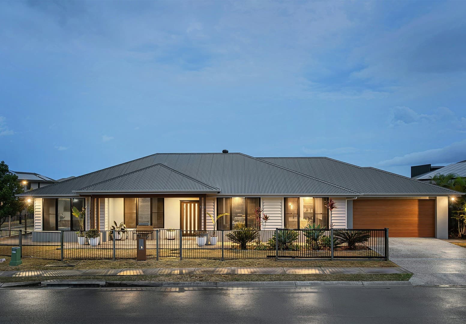 72 Macadamia Circuit, Park Ridge, Park Ridge — photo 1 of 5
