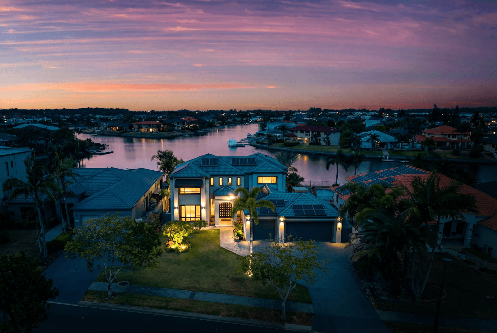 20 Calmwater Crescent, Helensvale - Image 1