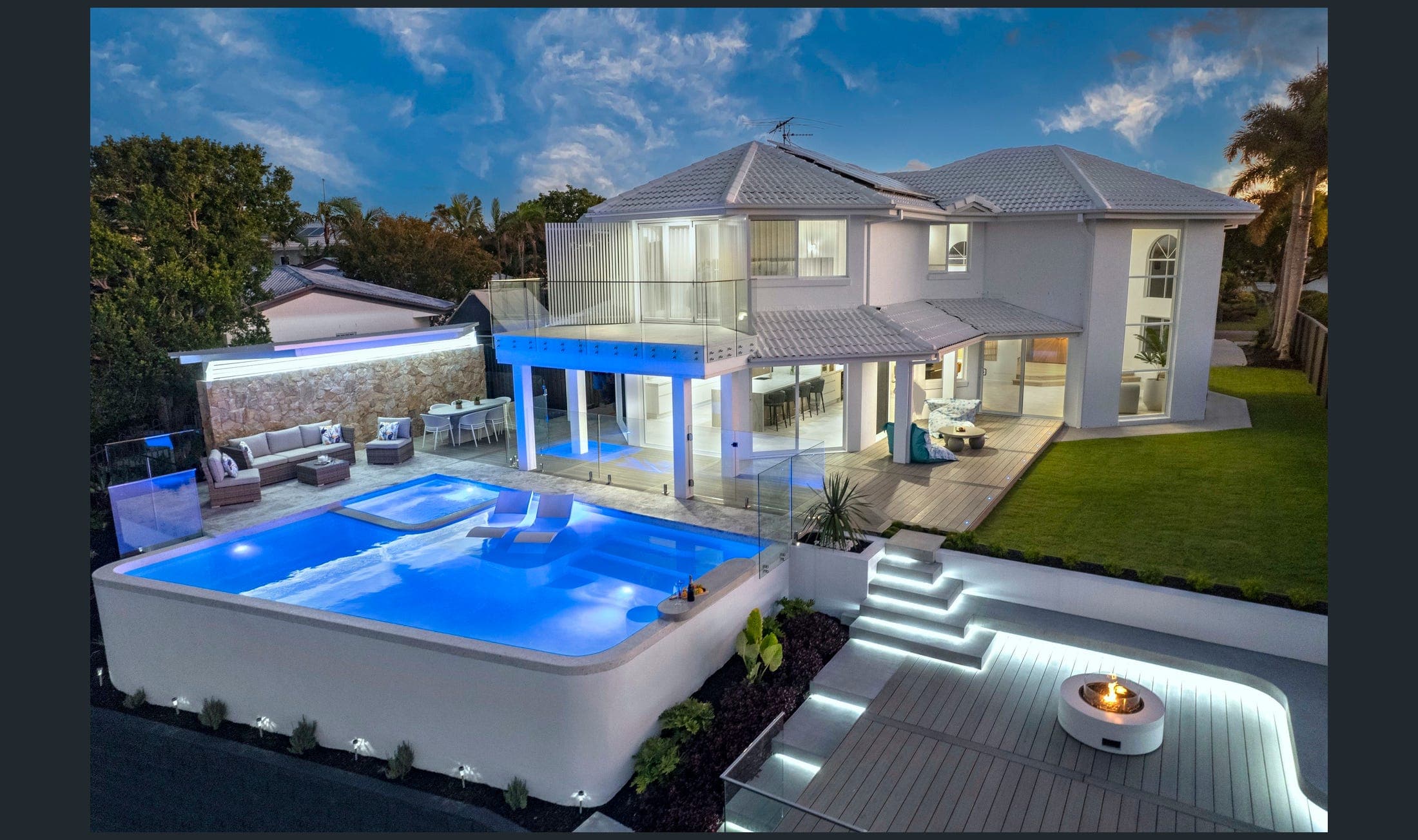 17 Stirling Castle Court, Pelican Waters — photo 1 of 5