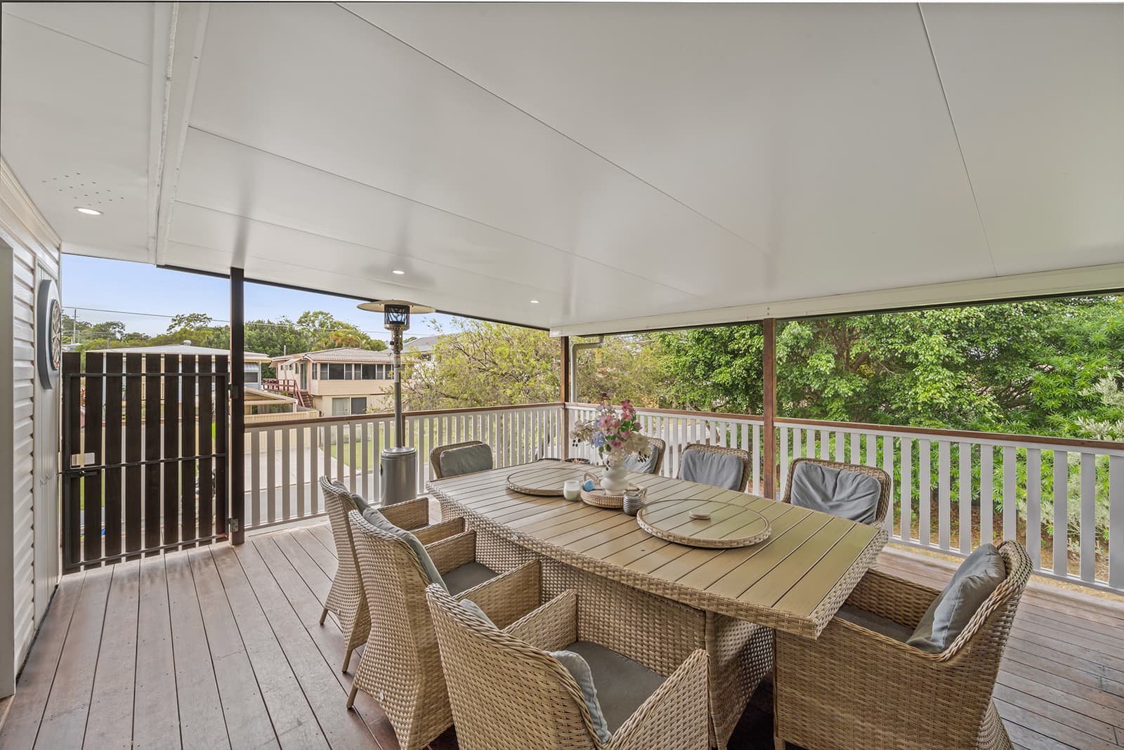 89 Eversleigh Road, Scarborough — photo 1 of 5