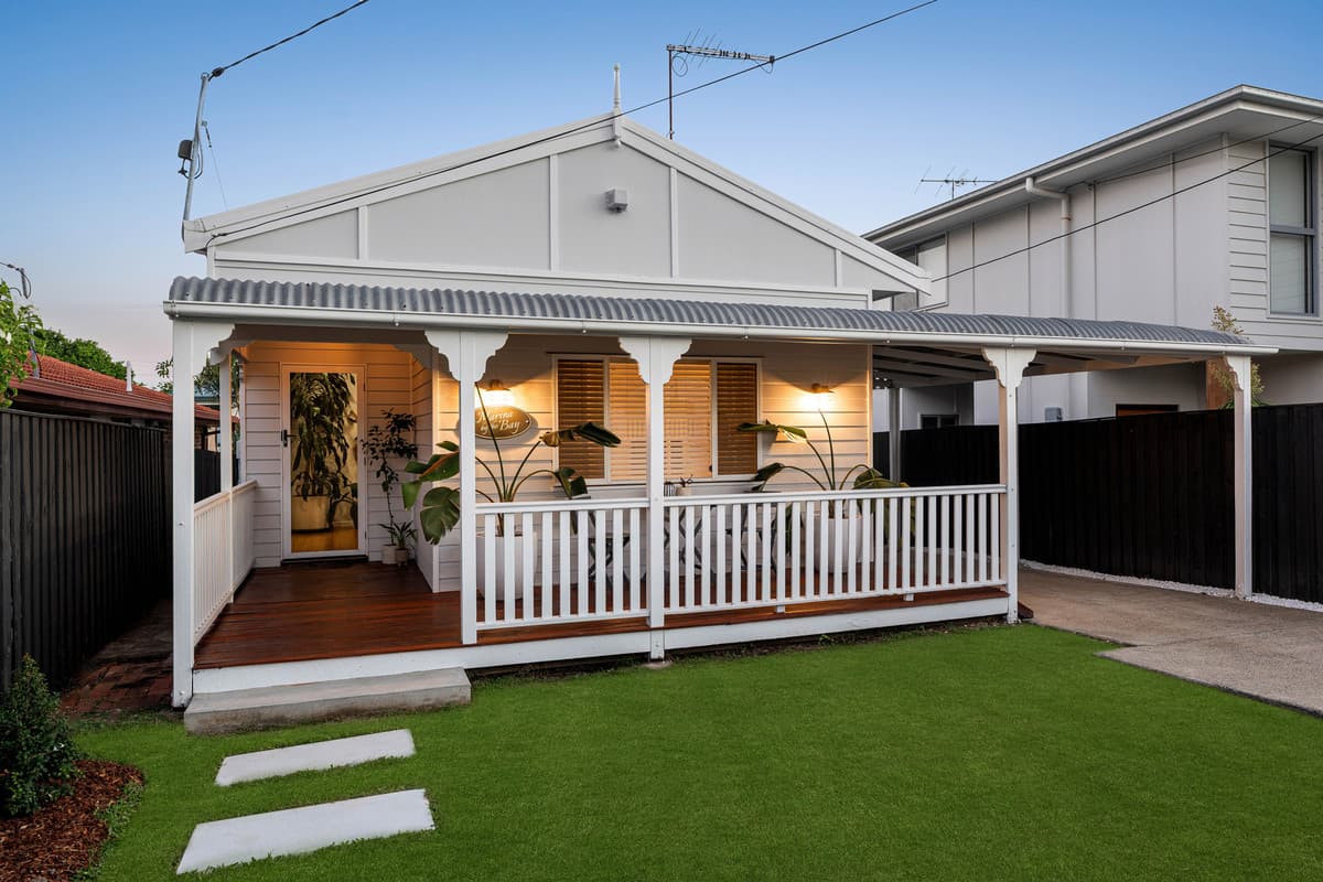 22 Madgwick Street, Wynnum, Wynnum — photo 1 of 5