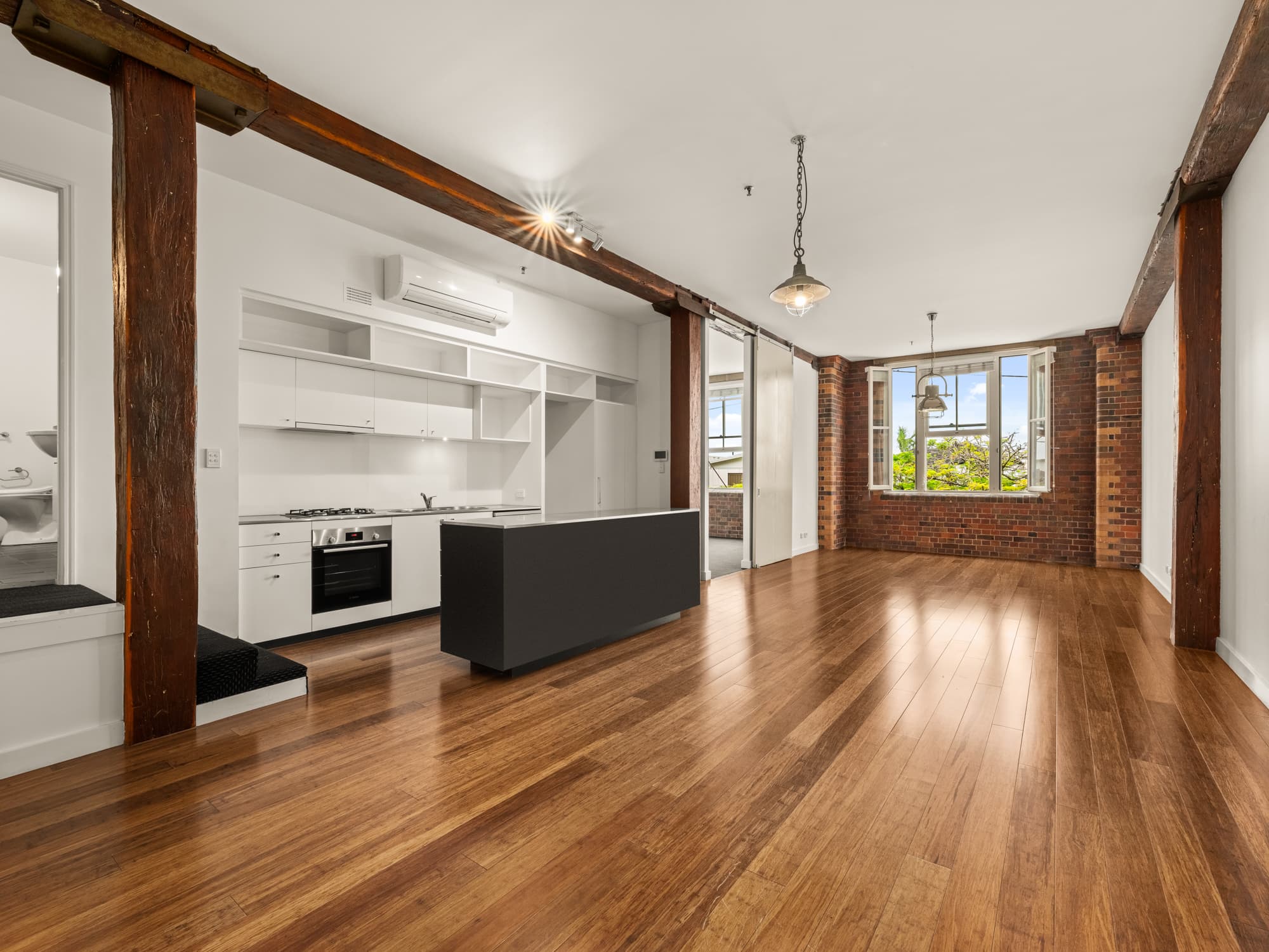 209/88 Macquarie Street, Teneriffe - Image 1