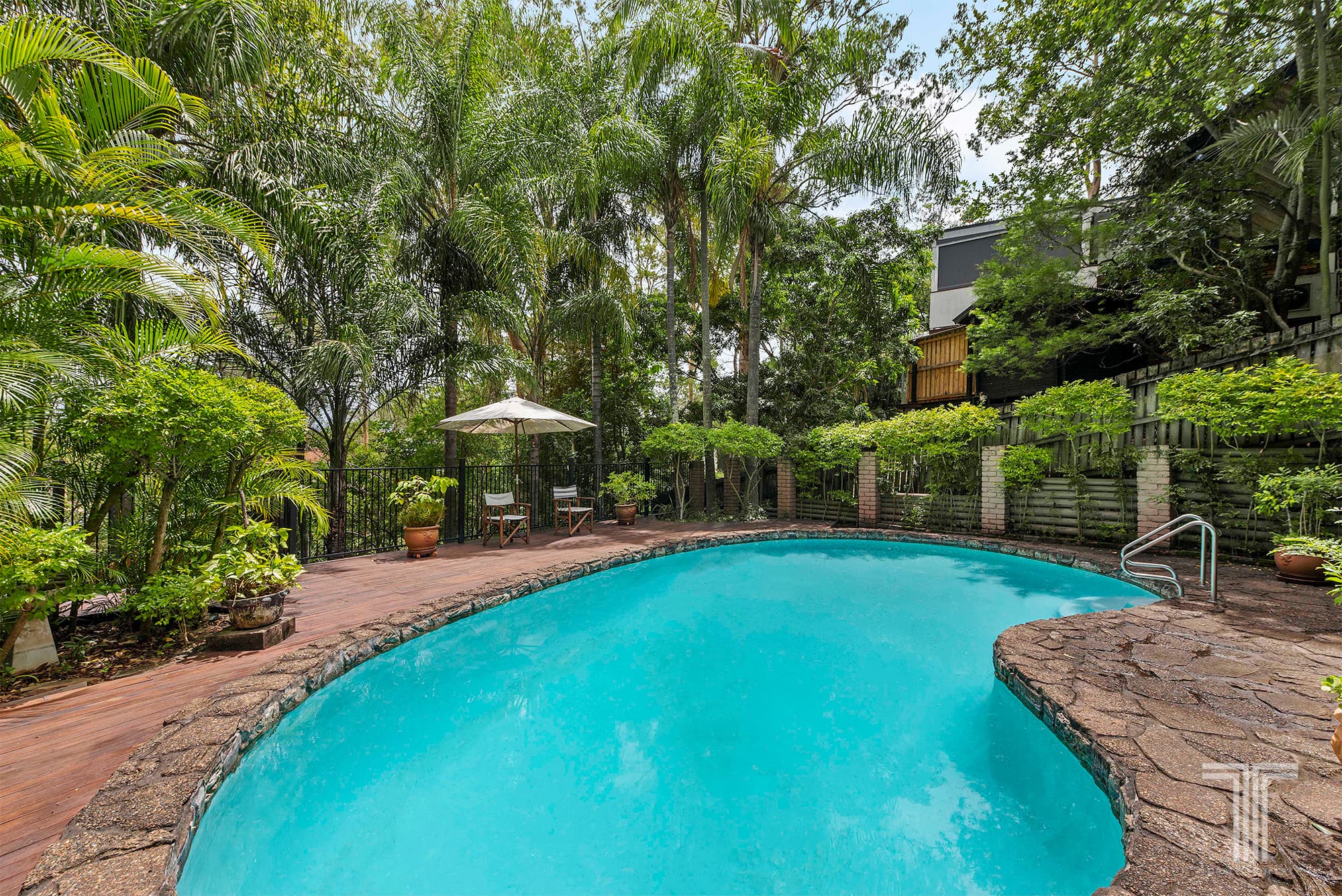 10 Baloo Street, Holland Park West