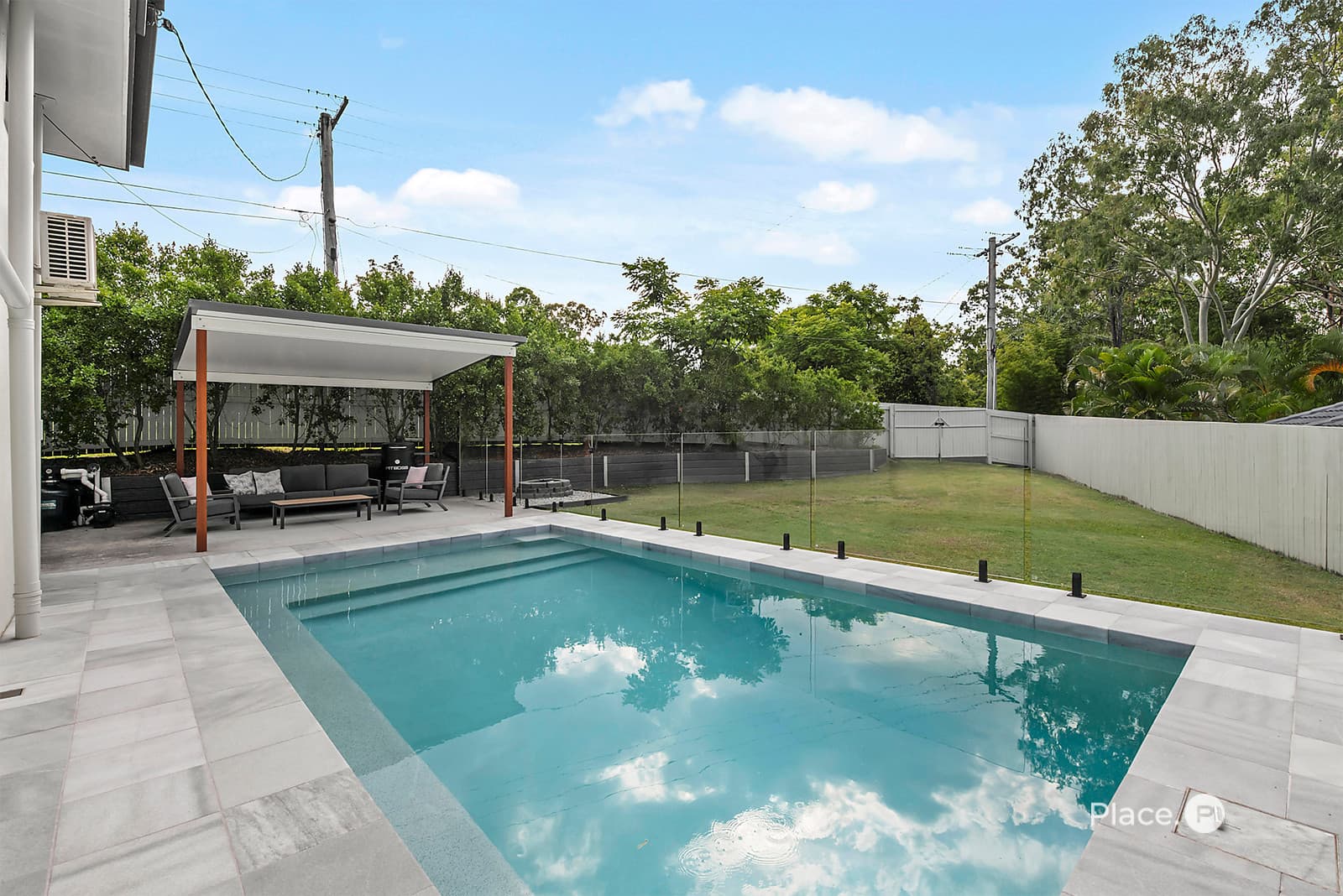 18 Lemm Street, Everton Hills, Everton Hills — photo 1 of 5