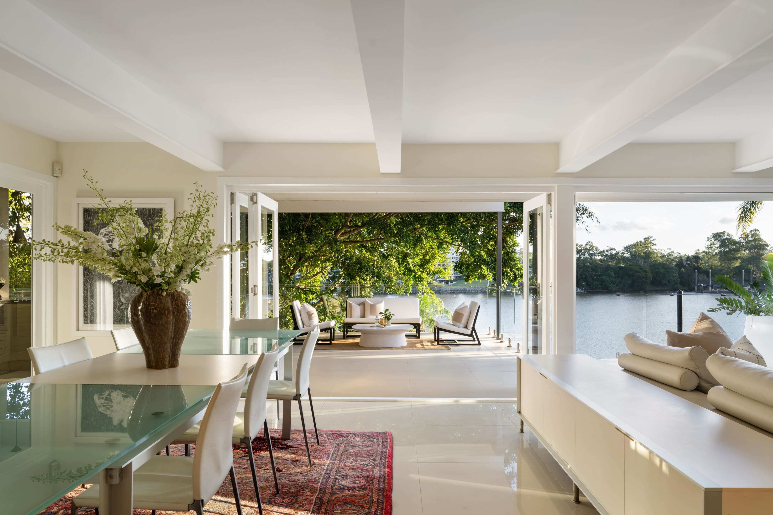 21 Avebury Street, West End - Image 1