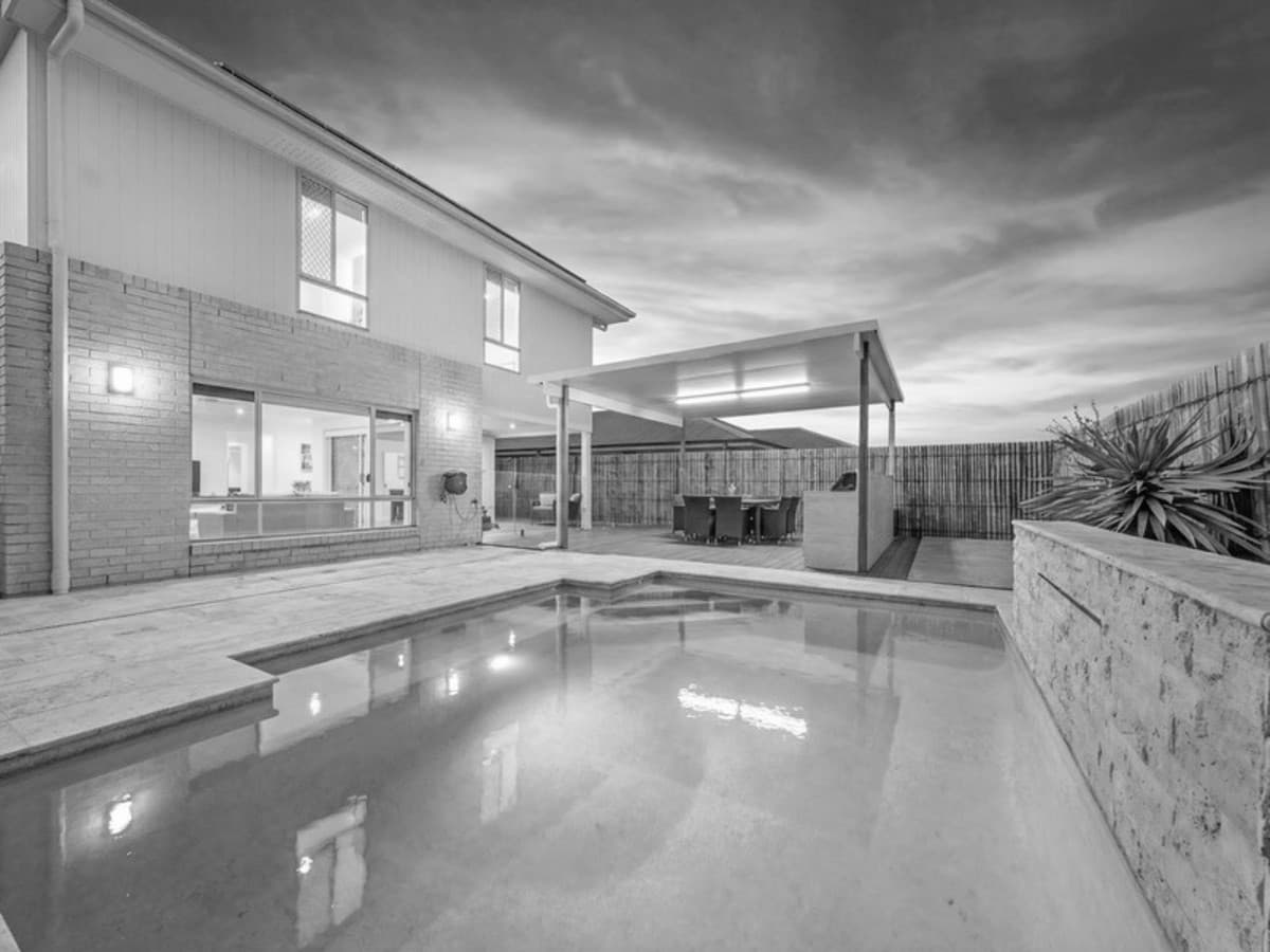 29 Mount Archer Road, Park Ridge — photo 1 of 5