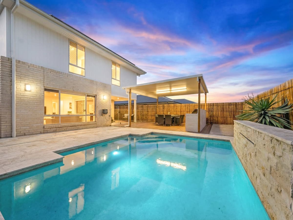 29 Mount Archer Road, Park Ridge - Image 1