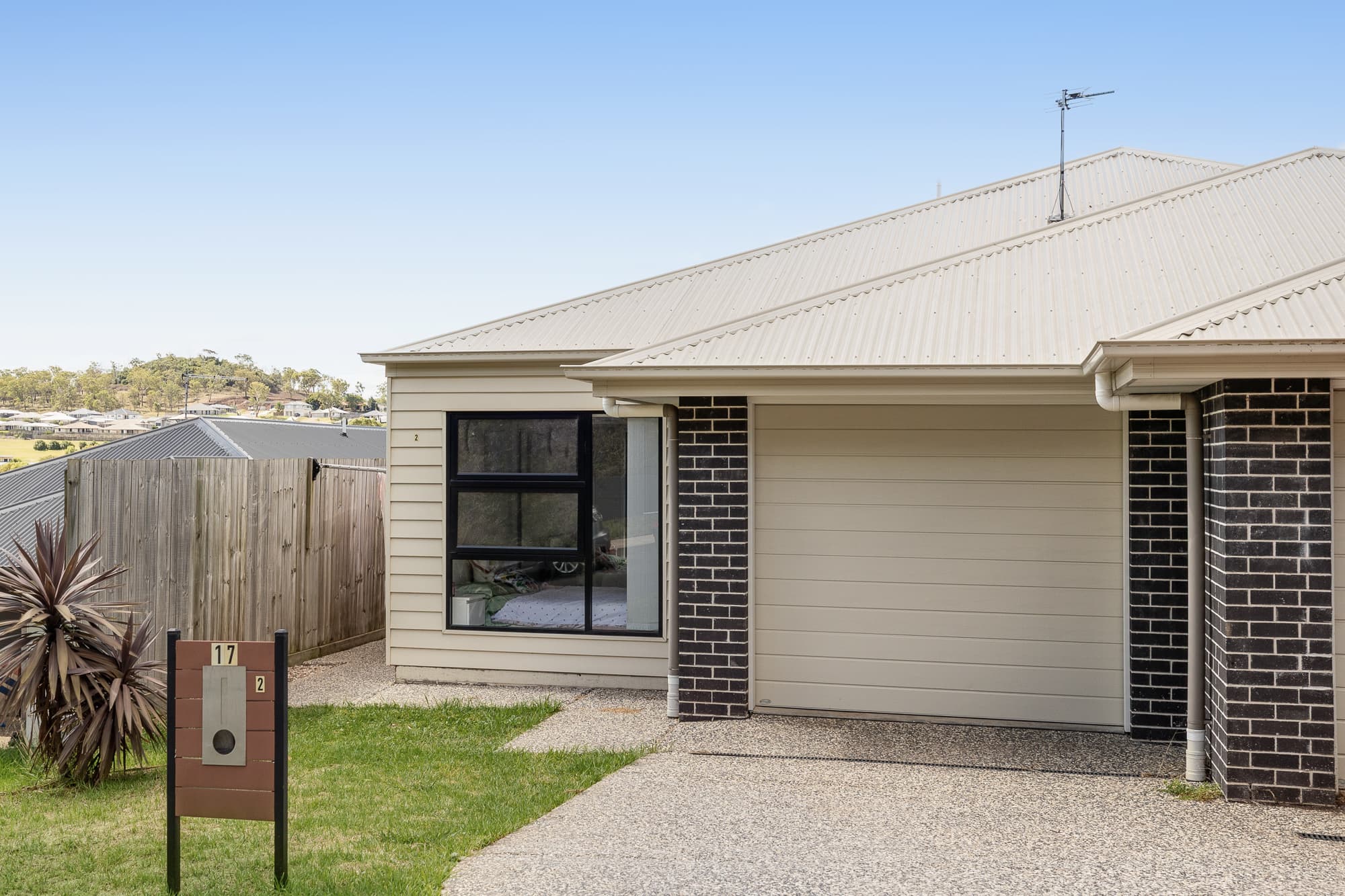 2/17 Mcinnes Crescent, Glenvale, Glenvale — photo 1 of 5