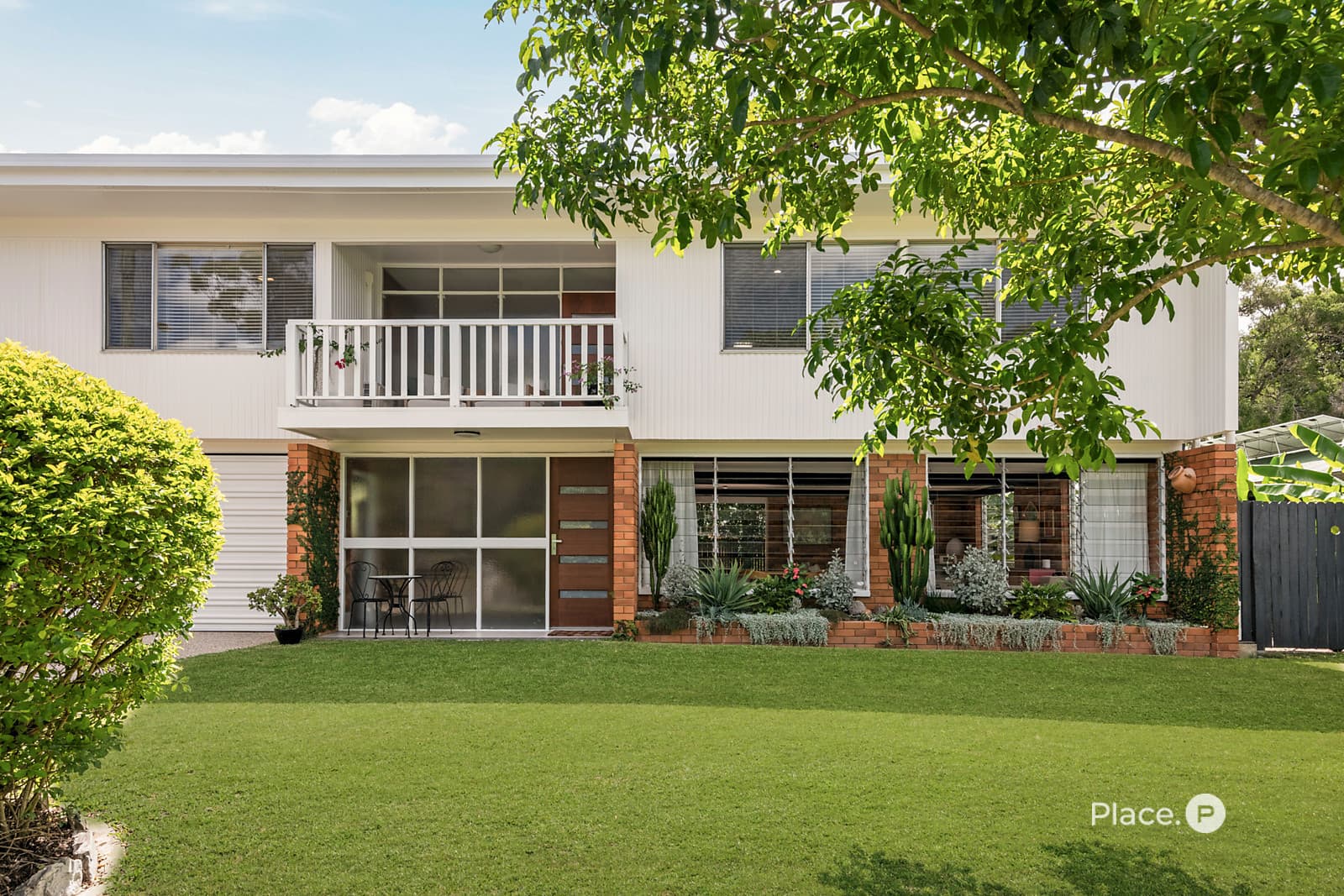 20 Lorna Street, Graceville — photo 1 of 5