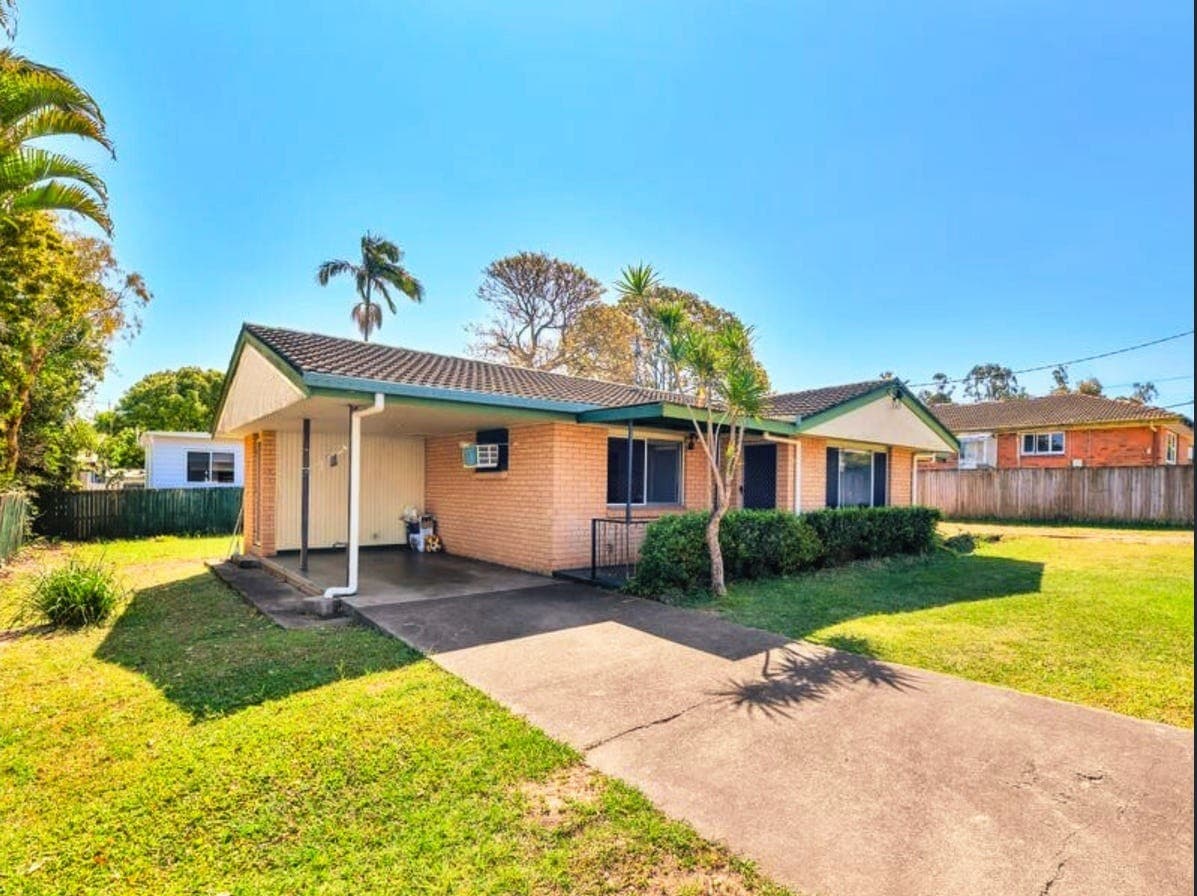 3 Elm Avenue, Woodridge — photo 1 of 5