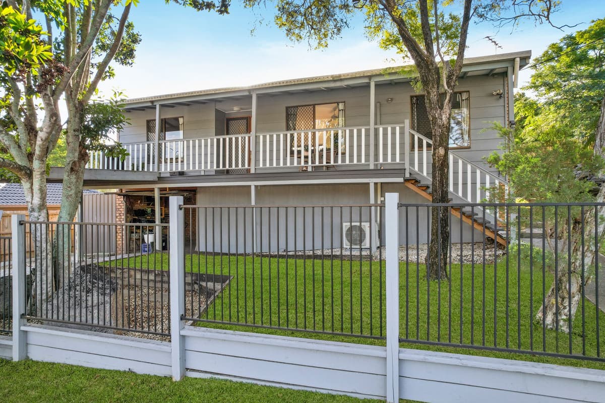 17 Saratoga Street, Beenleigh — photo 1 of 5
