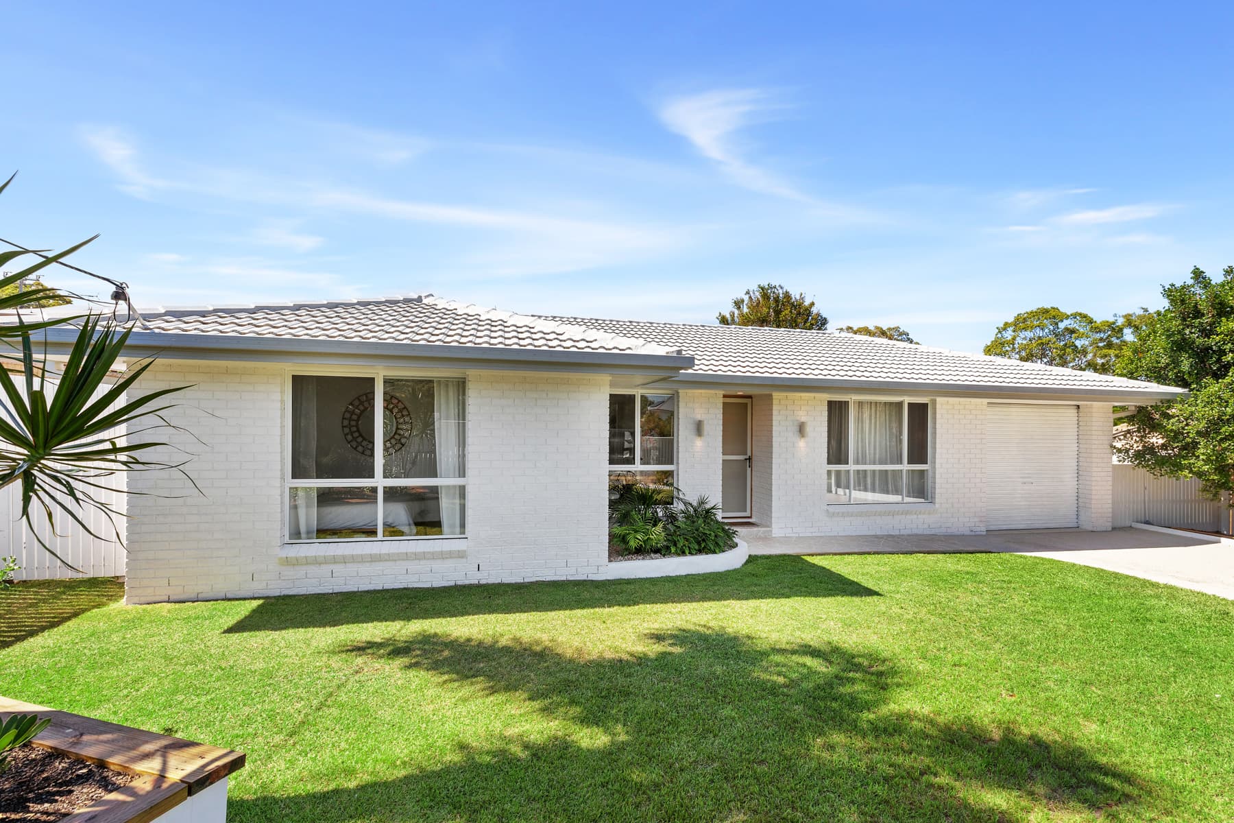 6 Roberts Street, Wellington Point, Wellington Point — photo 1 of 5