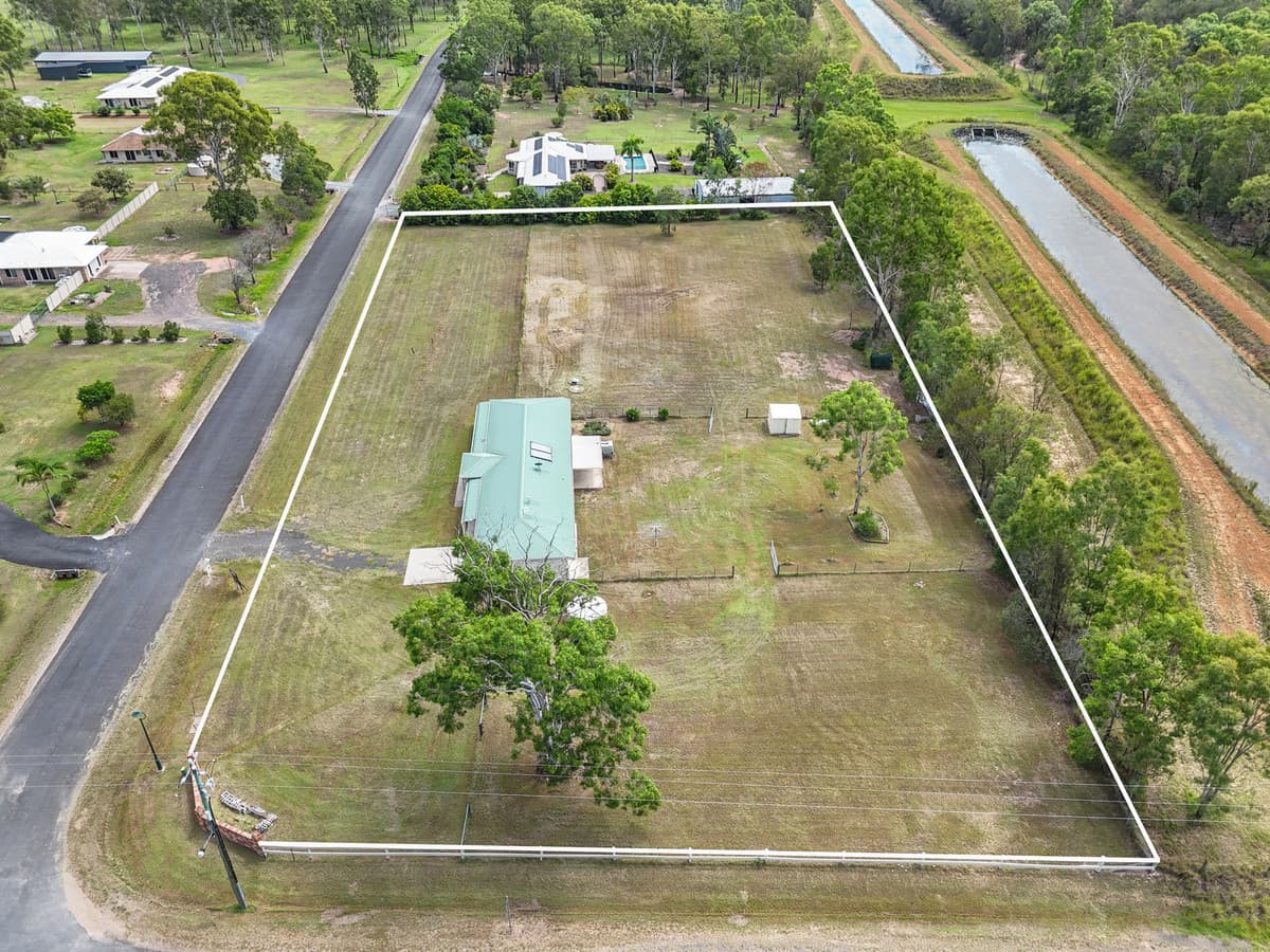 2 Cockatoo Drive, Adare - Image 1