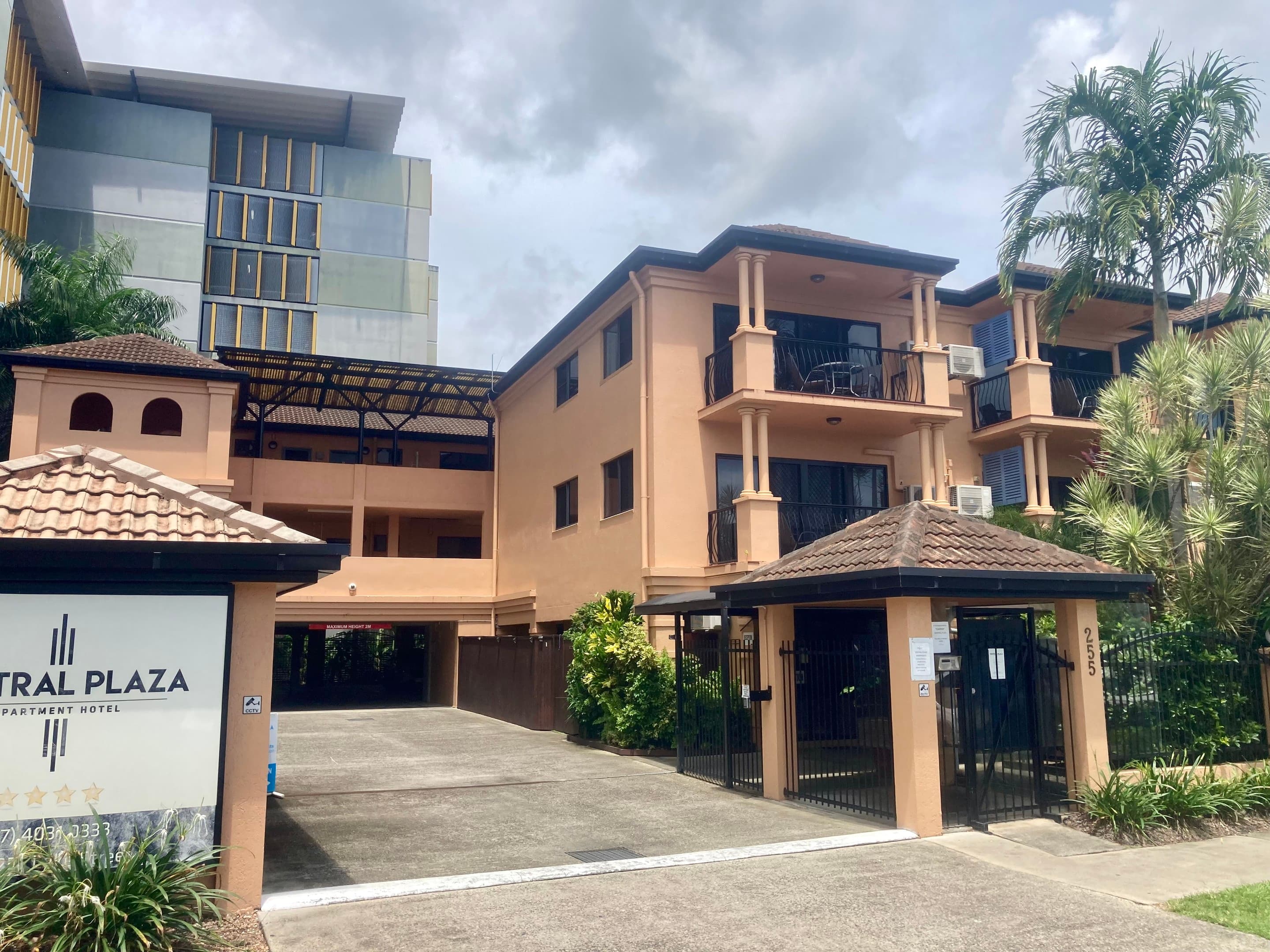Lake Street, Cairns North — photo 1 of 5