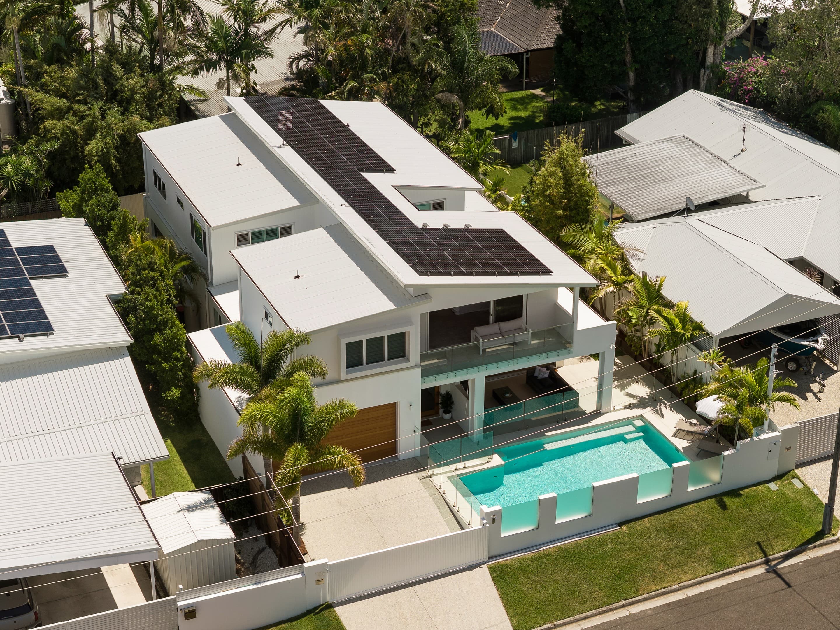 32 Tombarra Street, Mooloolaba — photo 1 of 5