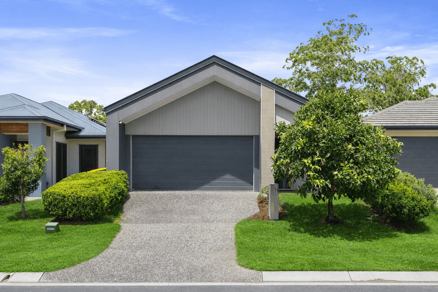 9 Lincoln Crescent, Upper Kedron, Upper Kedron — photo 1 of 5