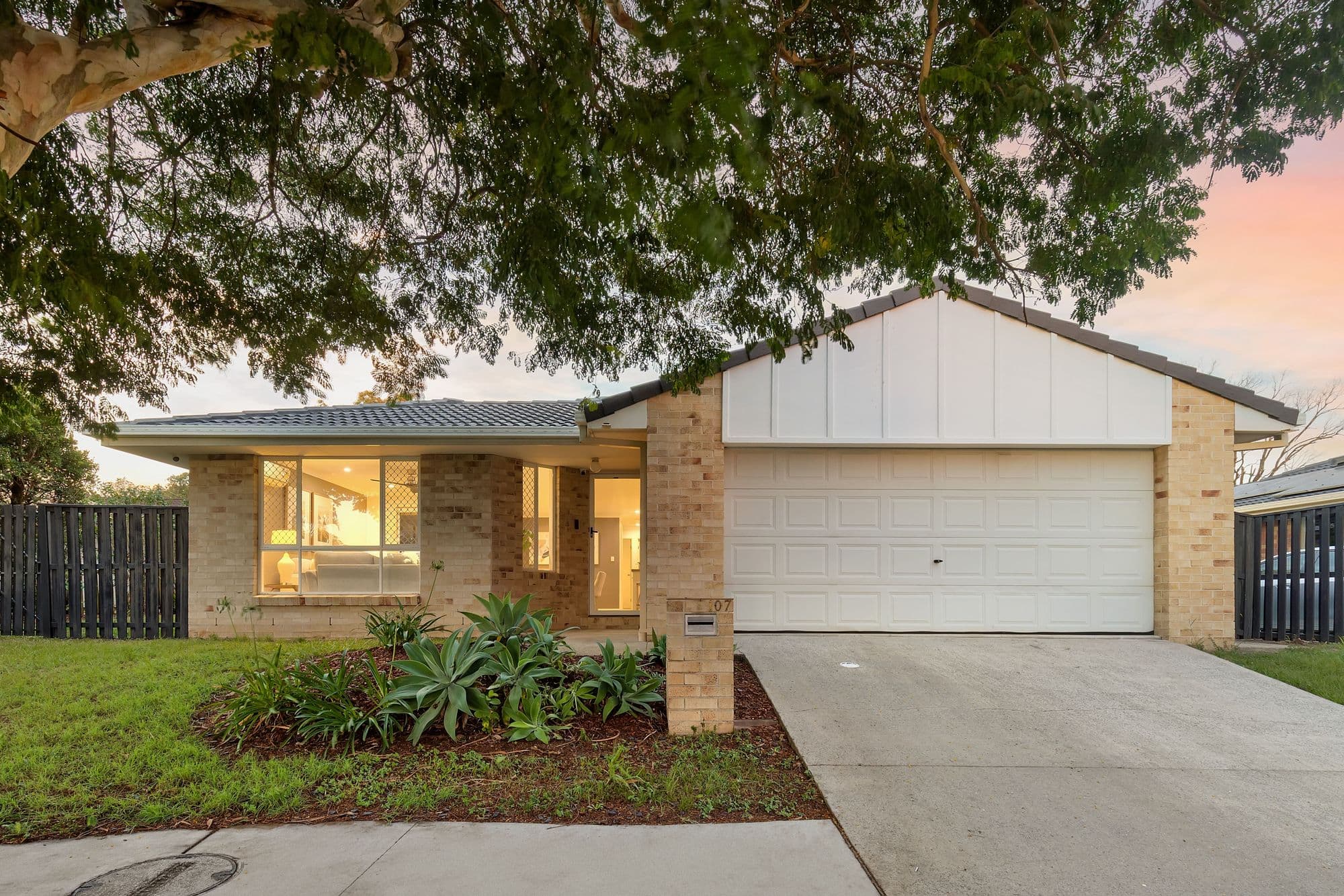 107 Hamish Street, Calamvale, Calamvale — photo 1 of 6