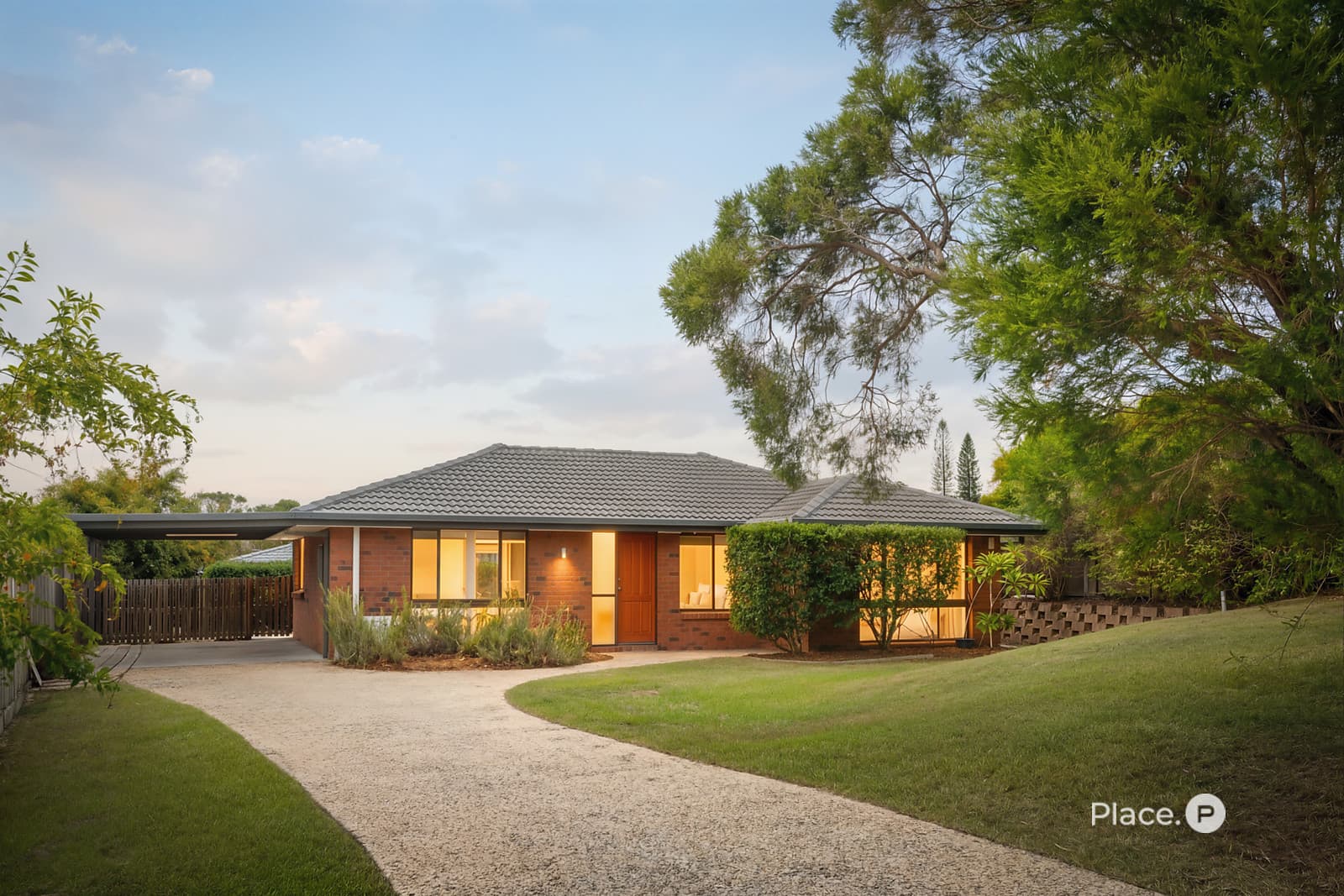 6 Copping Court, Sinnamon Park - Image 1