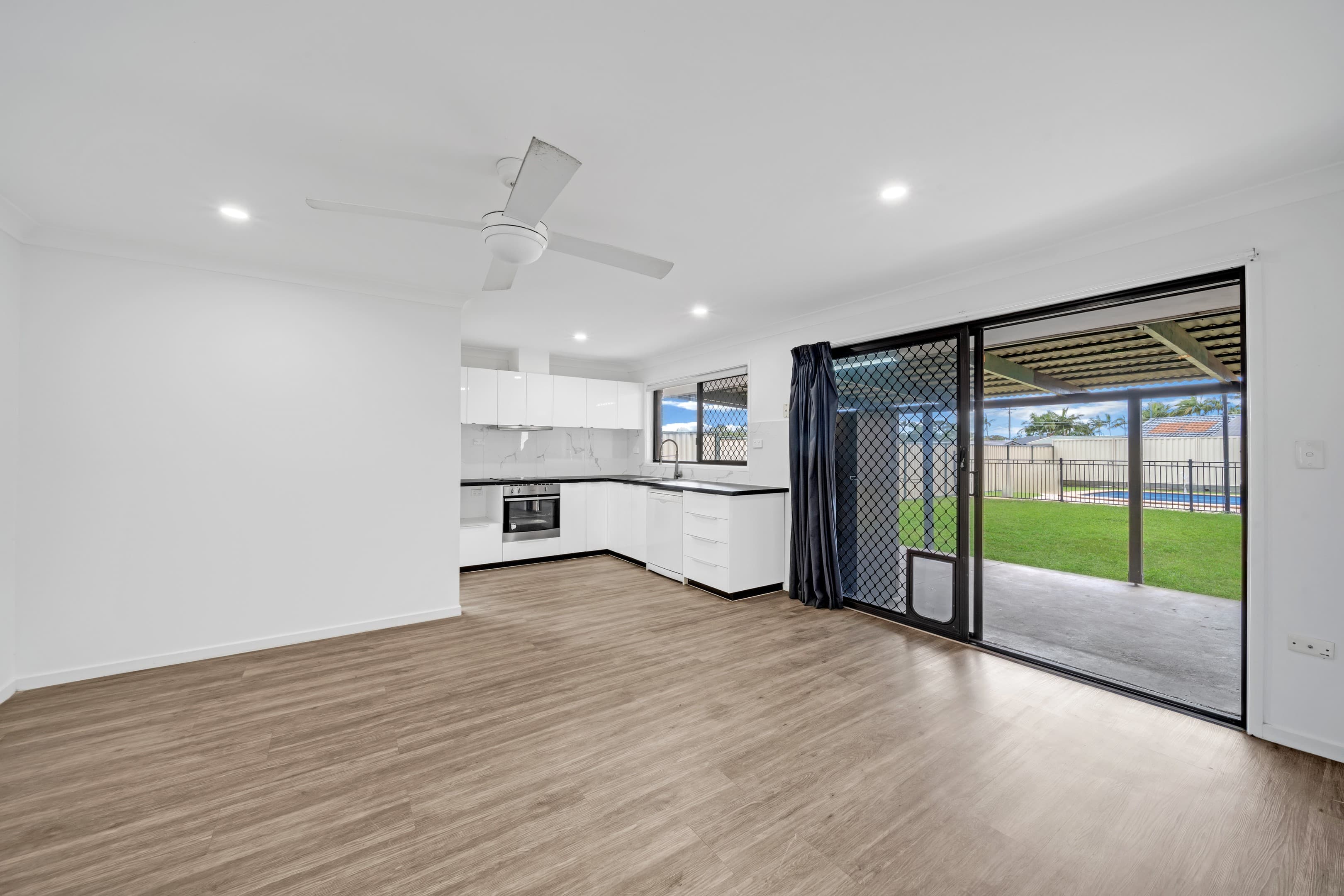 140 Vansittart Road, Regents Park, Regents Park — photo 1 of 5